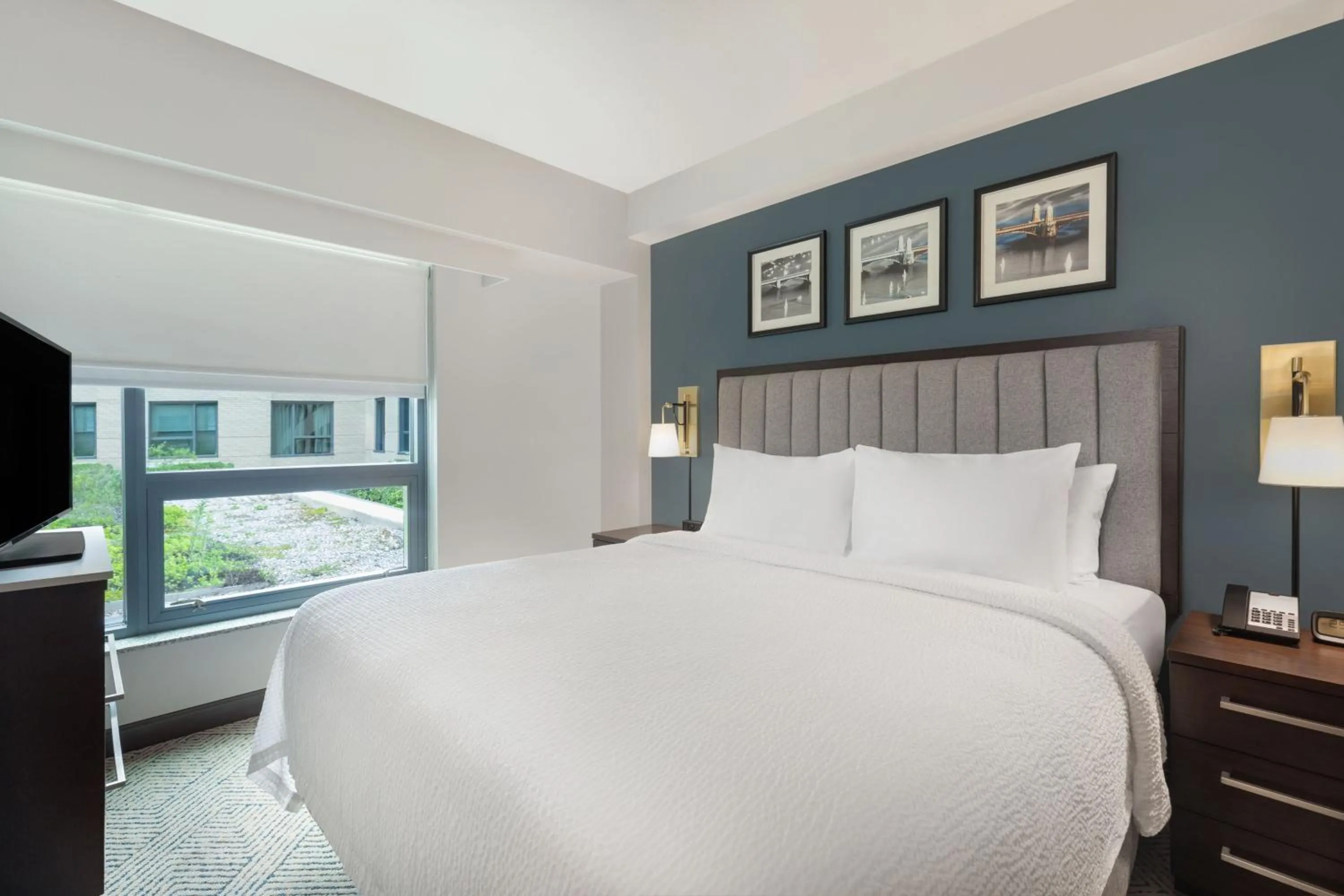 Bedroom, Bed in Residence Inn by Marriott Boston Back Bay/Fenway