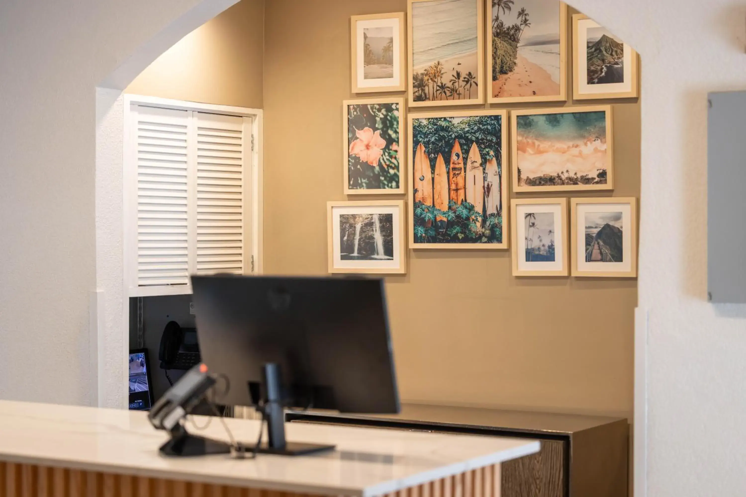 Lobby or reception in Regency on Beachwalk Waikiki by OUTRIGGER Lobby or reception in Regency on Beachwalk Waikiki by OUTRIGGER