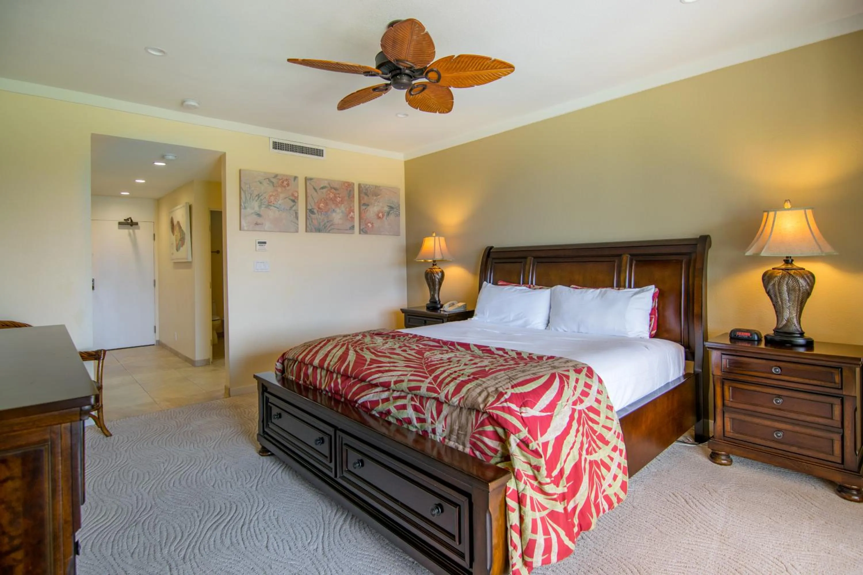 Bed in Kapalua Villas Maui