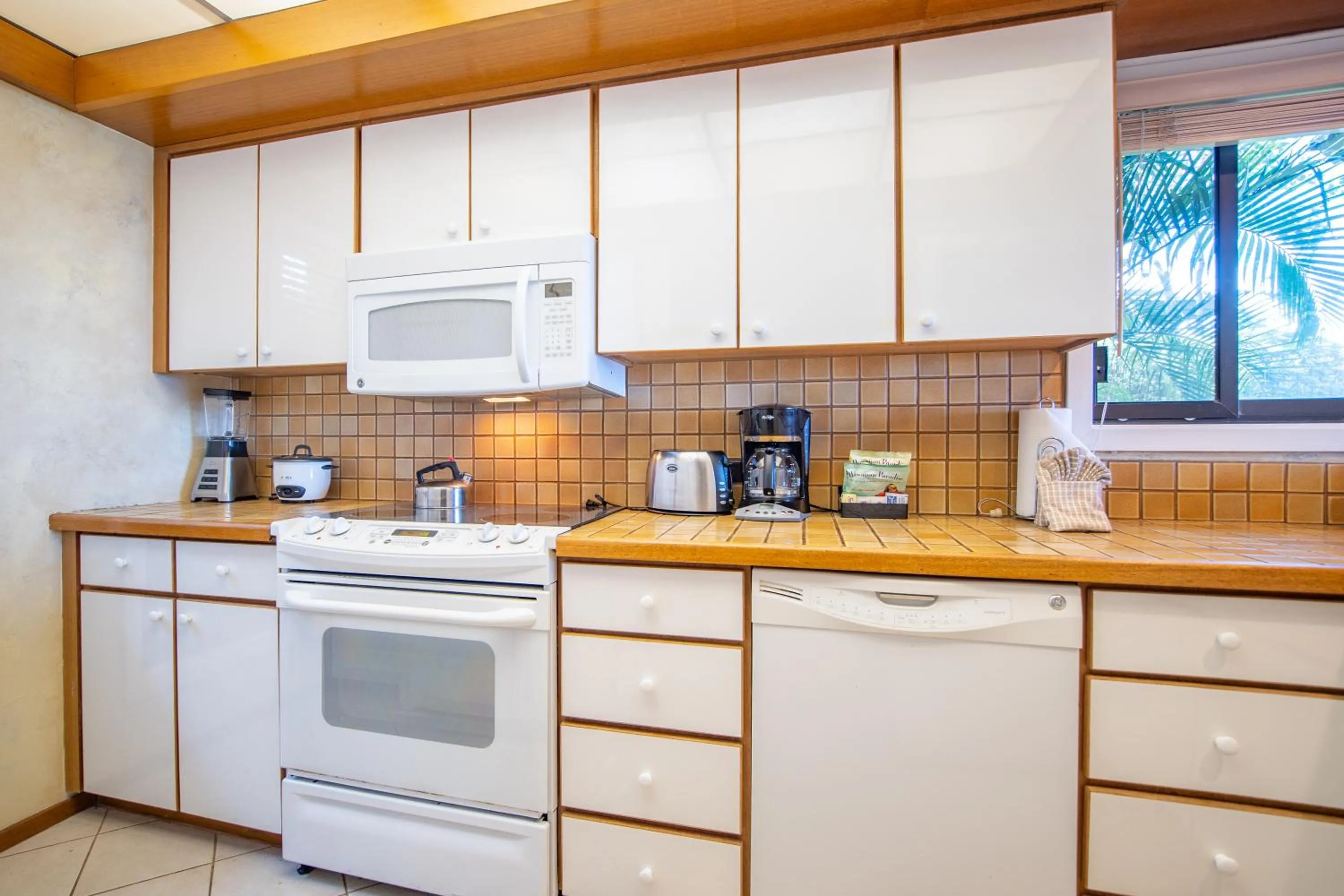 Coffee/tea facilities in Kapalua Villas Maui