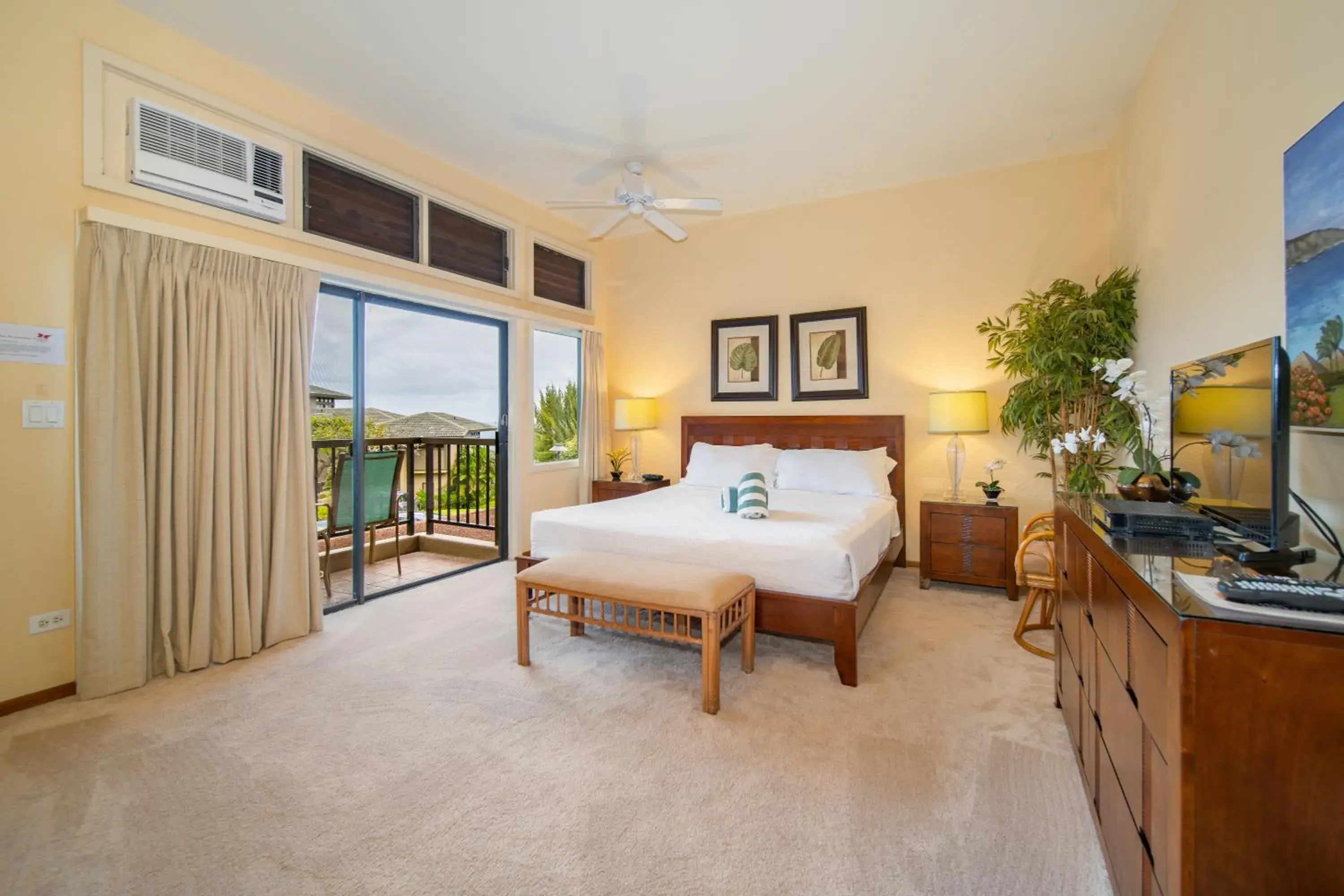 Bed in Kapalua Villas Maui Bed in Kapalua Villas Maui