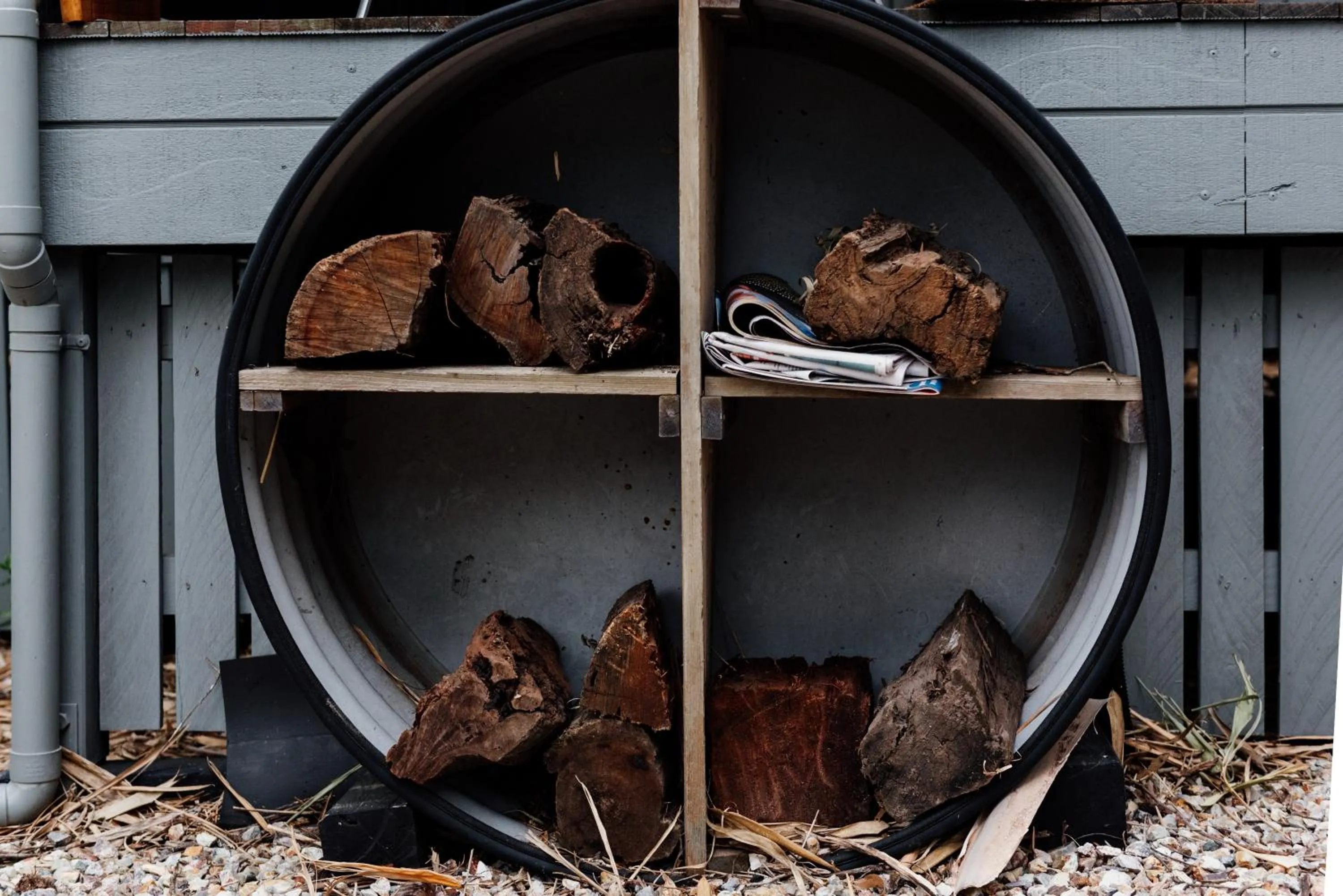 Day in Tuckeroo Cottages & Gardens - Blue Wren & Kookaburra