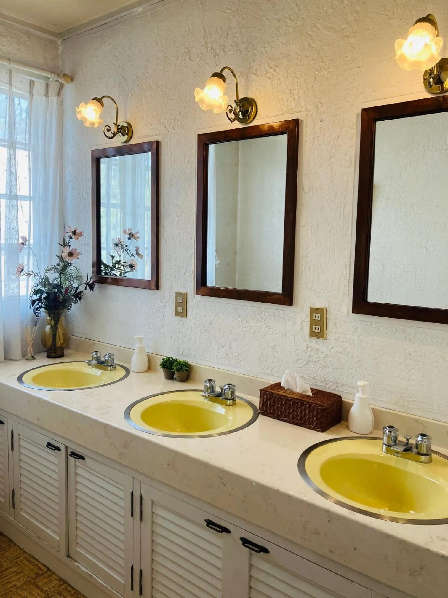 Petit Hotel and Restaurant Air Mail