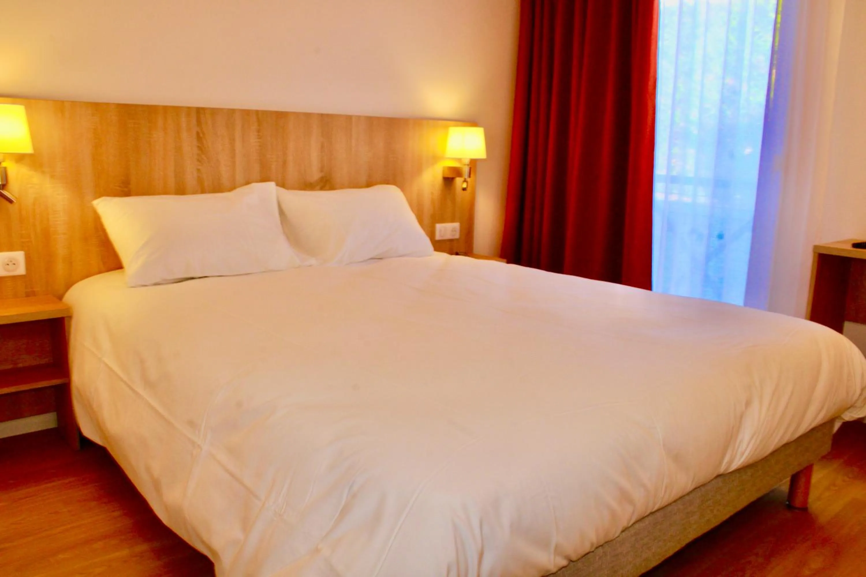 Double Room in Aux Lys de Chablis