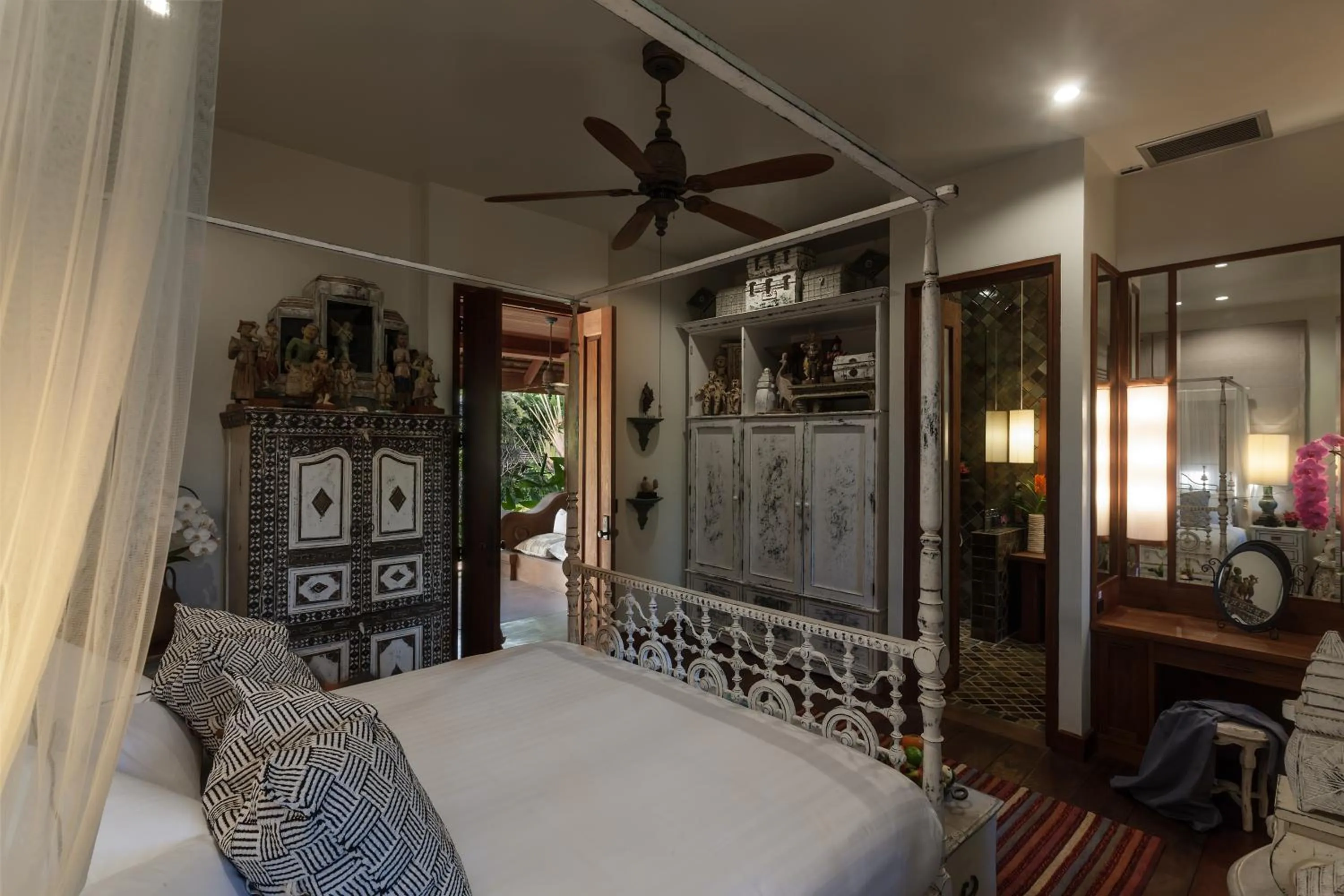 Bed in Howie's HomeStay