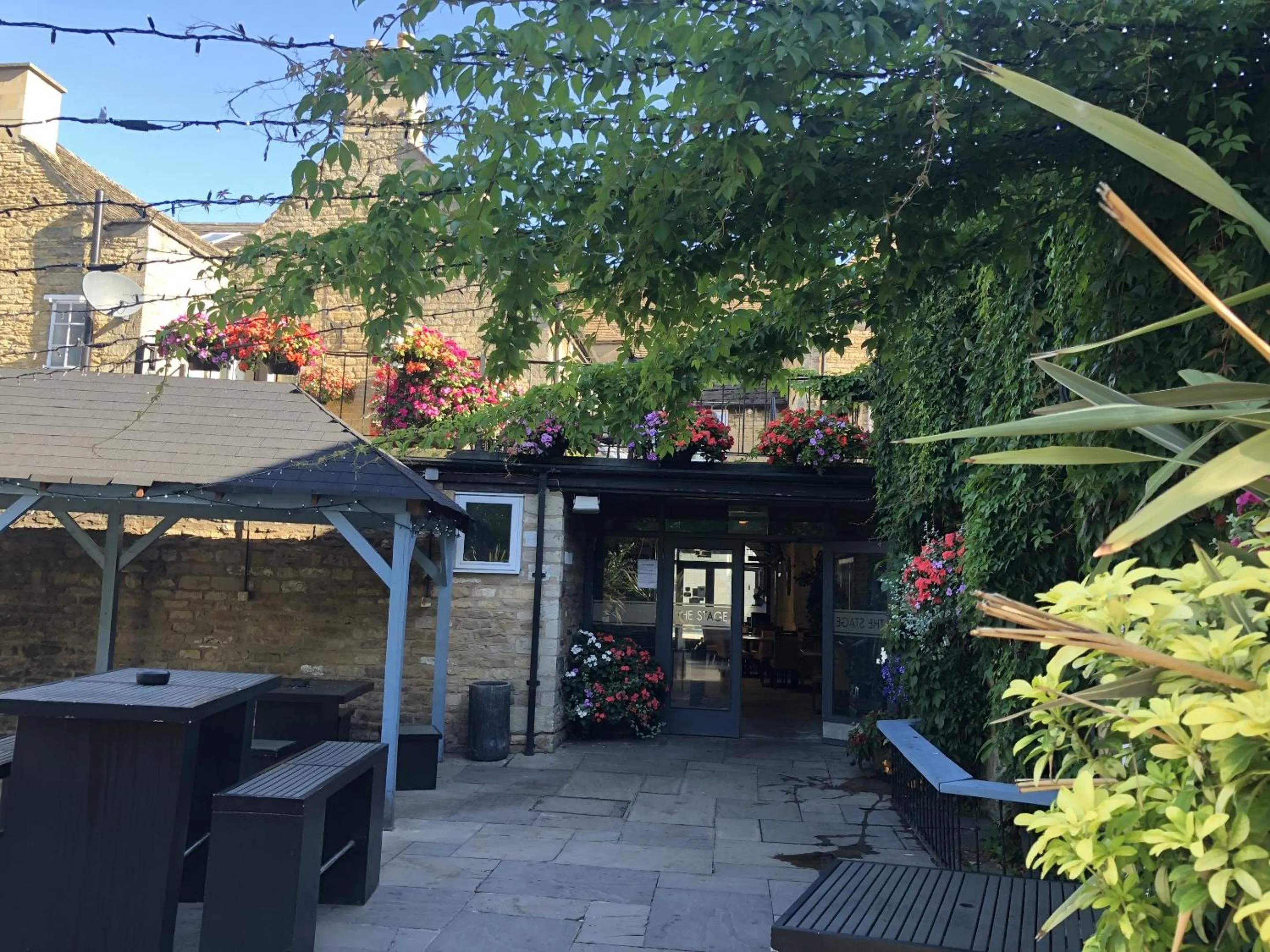 Property building in Deeping Stage