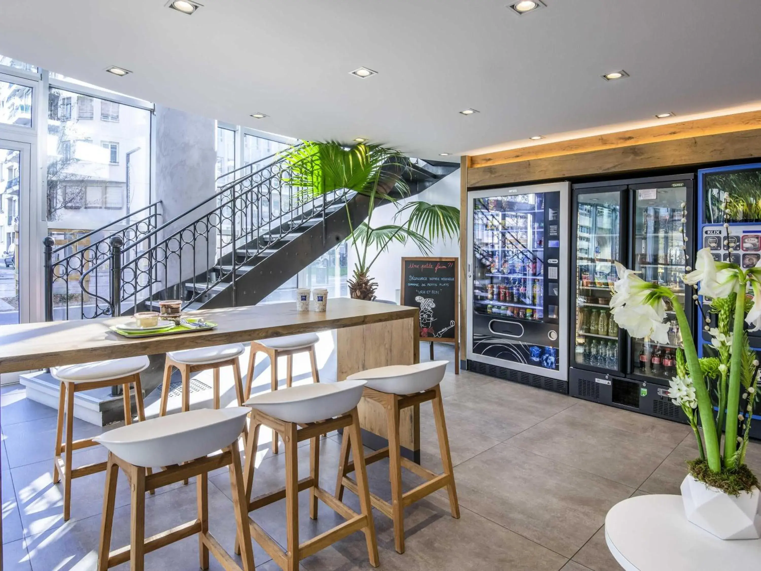 Property building in ibis budget Nice Californie Lenval Property building in ibis budget Nice Californie Lenval