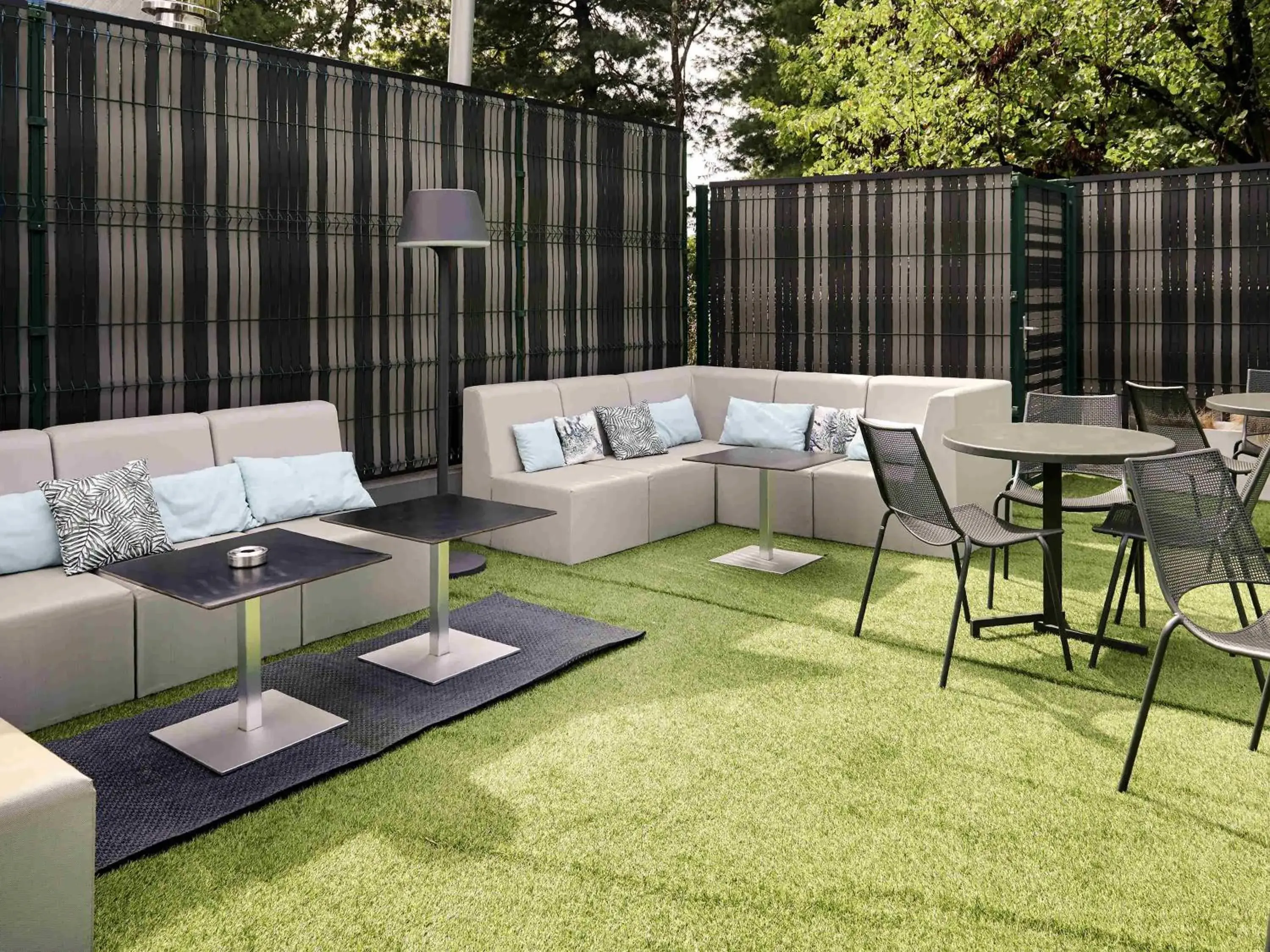 Restaurant/places to eat in ibis Lyon Gerland Musée des Confluences Restaurant/places to eat in ibis Lyon Gerland Musée des Confluences