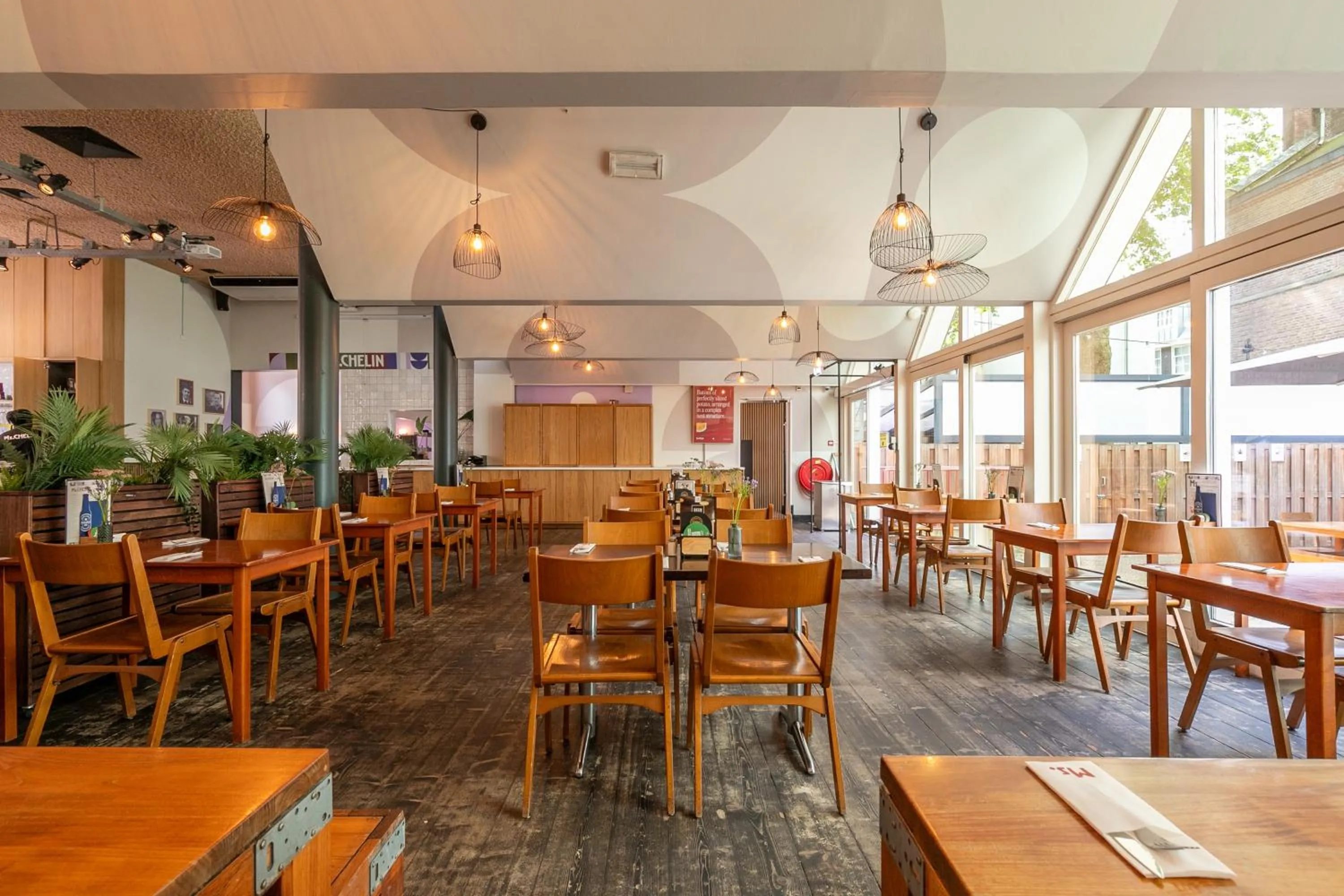 Restaurant/places to eat in Hans Brinker Hostel Amsterdam