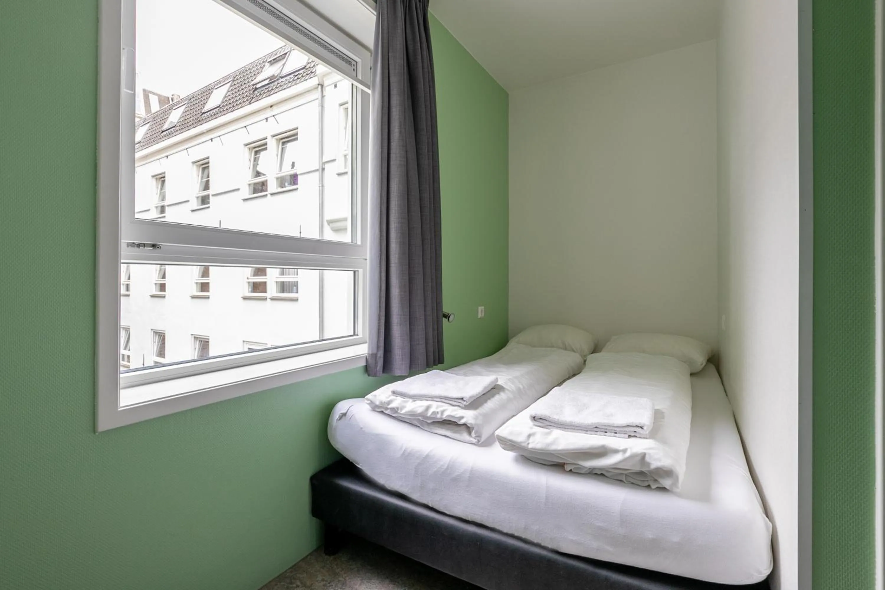 Bedroom, Bed in Hans Brinker Hostel Amsterdam