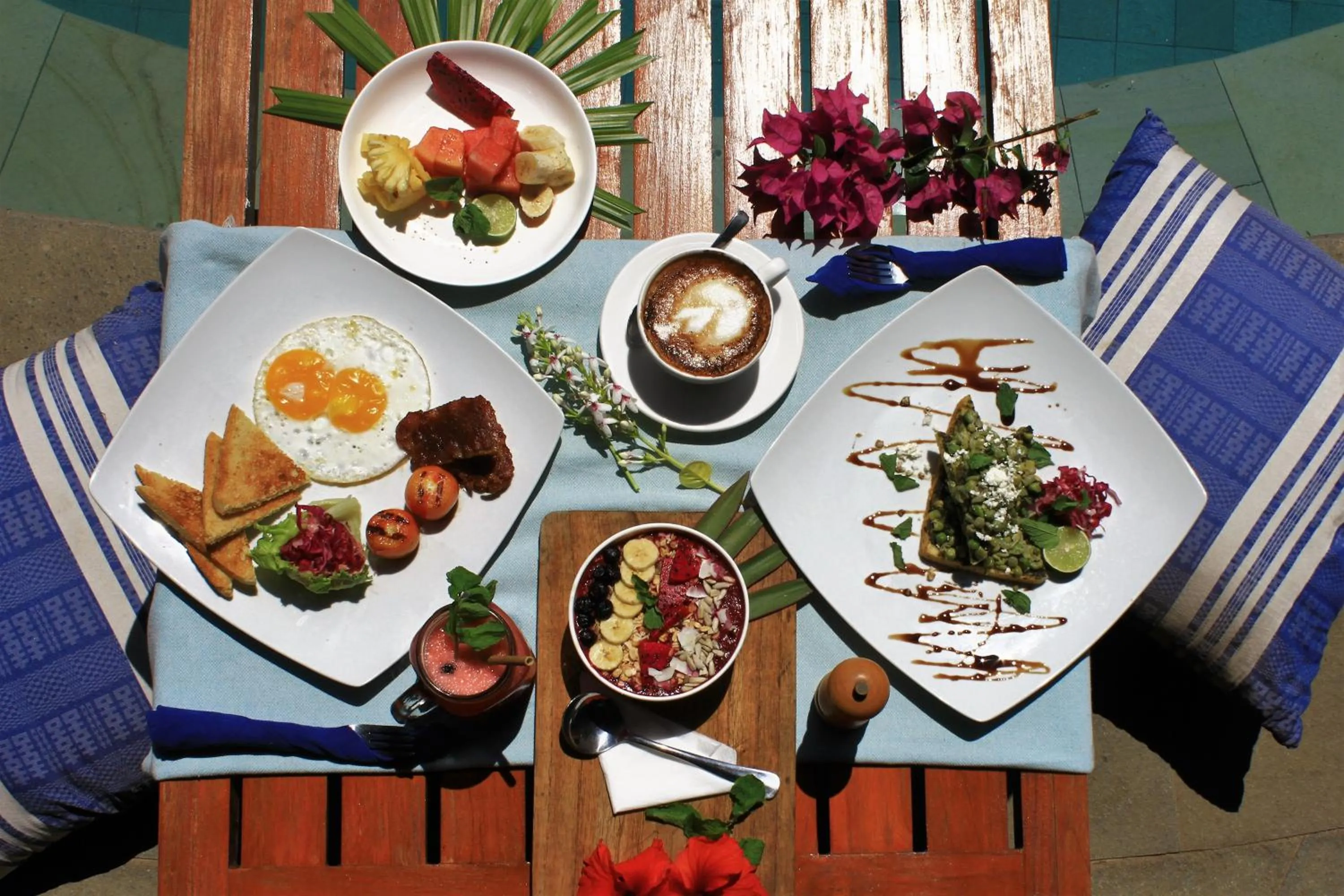 Food and drinks in Manta Dive Gili Air Resort