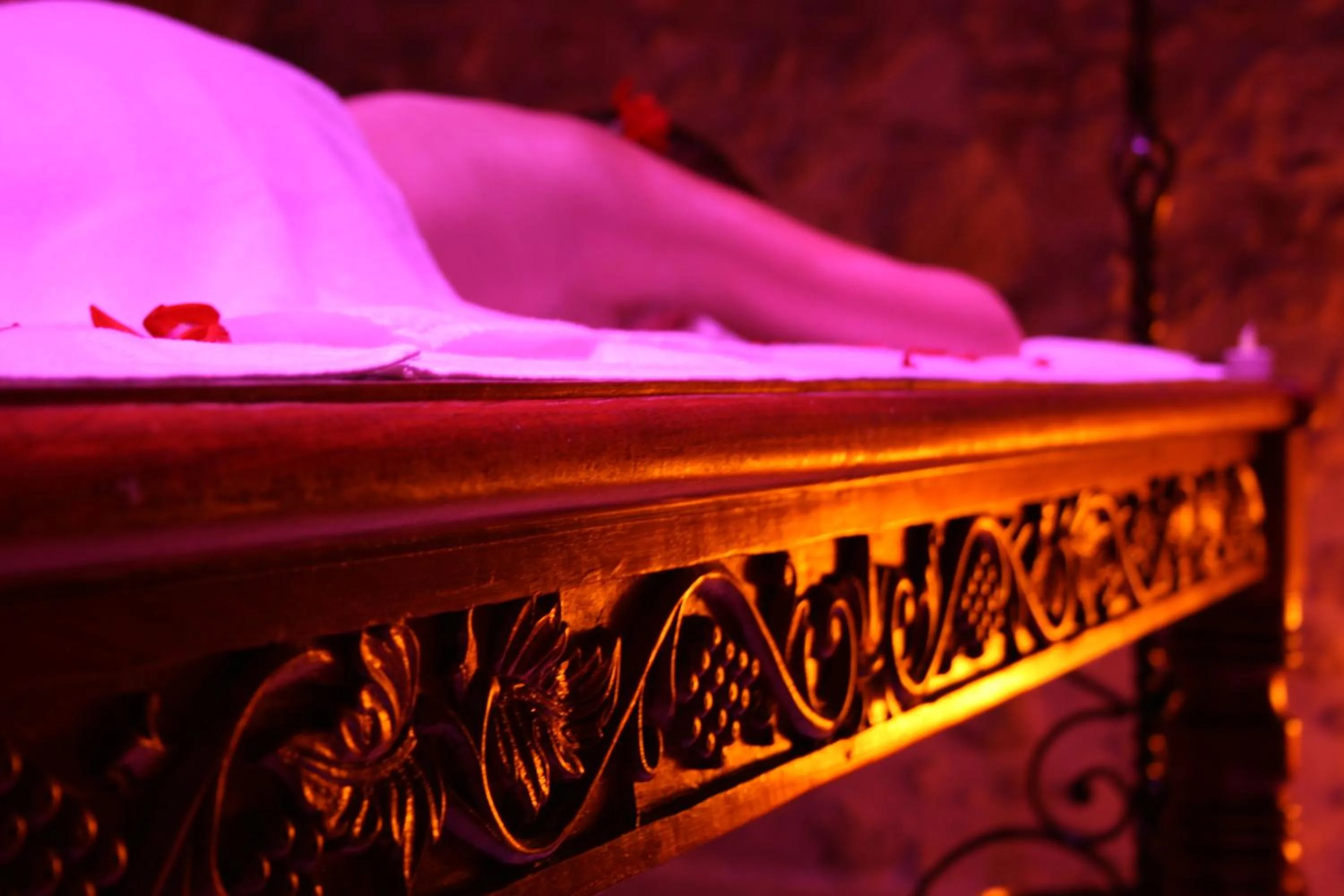 Spa and wellness centre/facilities in La Cour du Bailli Suites & Spa