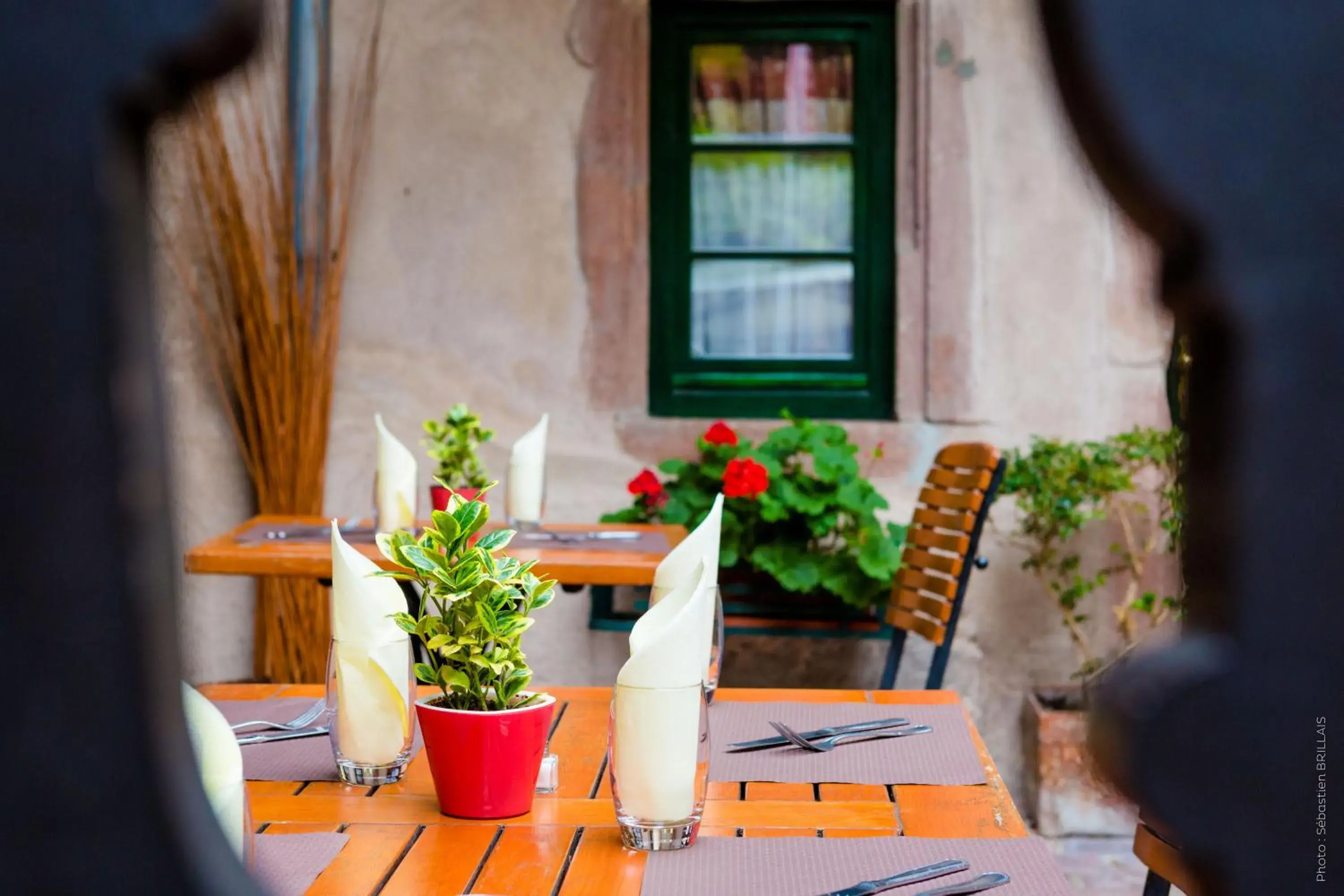 Balcony/Terrace, Restaurant/Places to Eat in La Cour du Bailli Suites & Spa