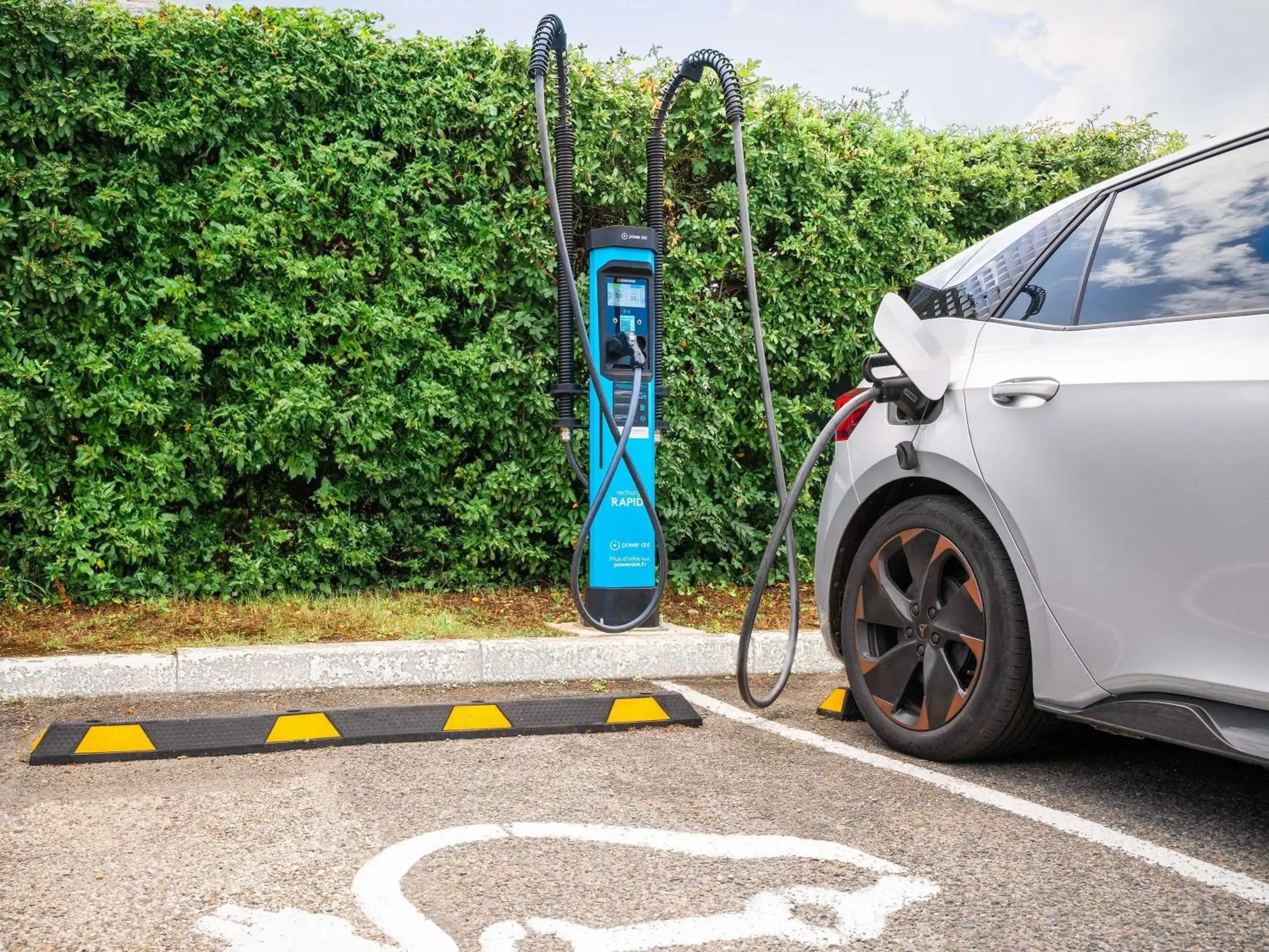 Property building in Ibis Lyon Villefranche Sur Saone Property building in Ibis Lyon Villefranche Sur Saone