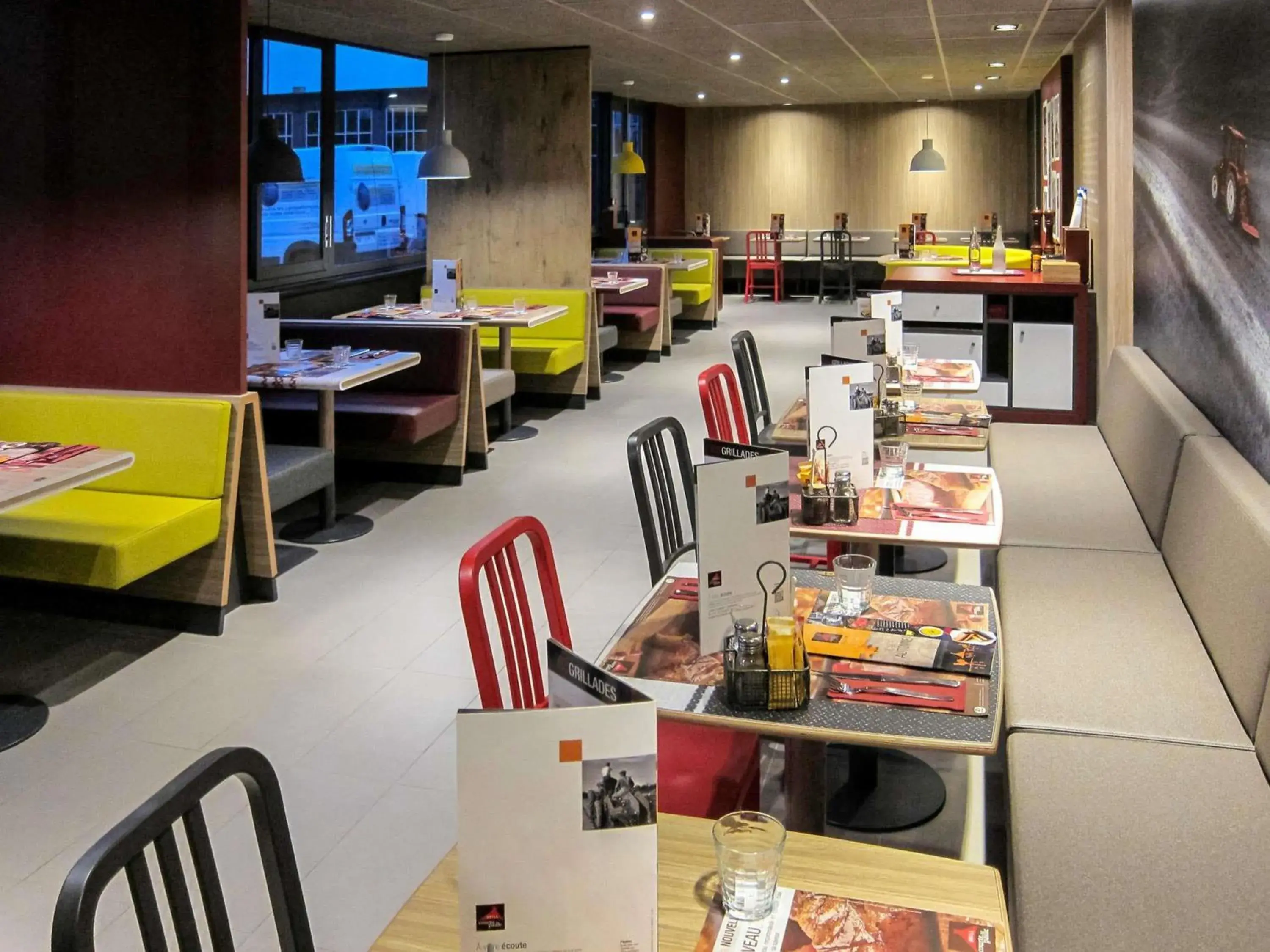 Restaurant/places to eat in Ibis Lyon Villefranche Sur Saone Restaurant/places to eat in Ibis Lyon Villefranche Sur Saone