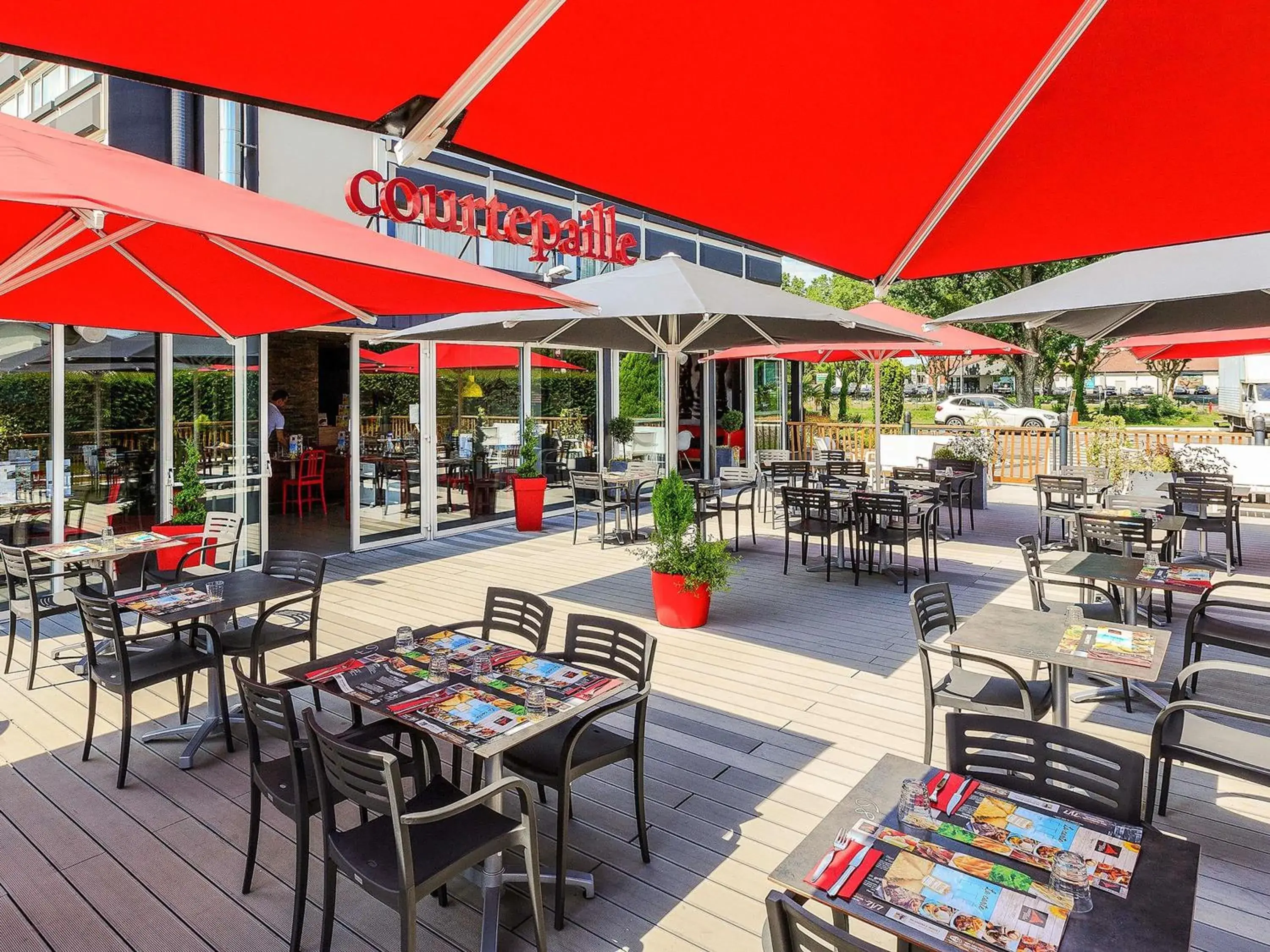 Property building in Ibis Lyon Villefranche Sur Saone Property building in Ibis Lyon Villefranche Sur Saone