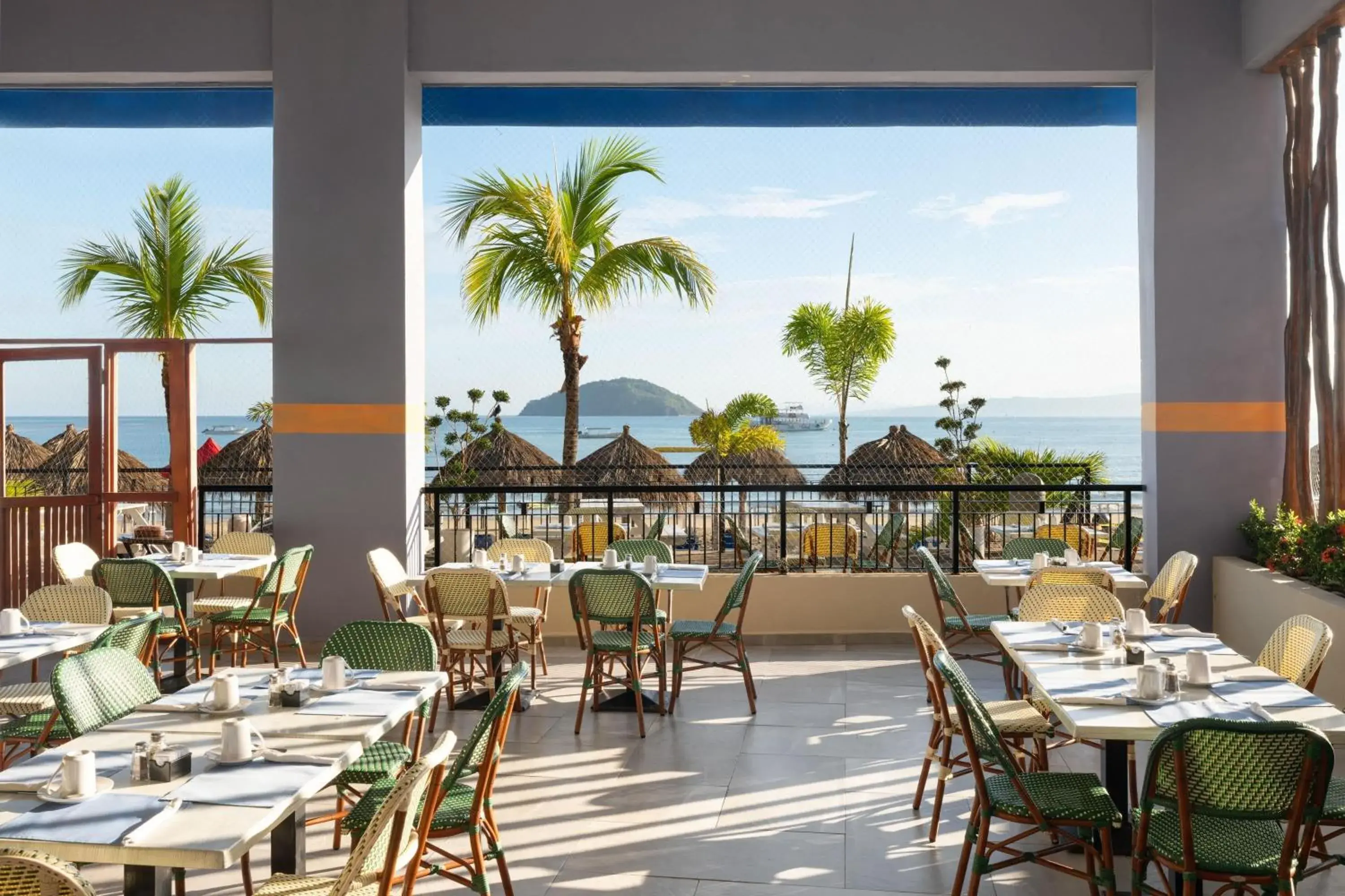Restaurant/places to eat in Decameron La Marina Guayabitos, Ramada All-Inclusive Resort Restaurant/places to eat in Decameron La Marina Guayabitos, Ramada All-Inclusive Resort