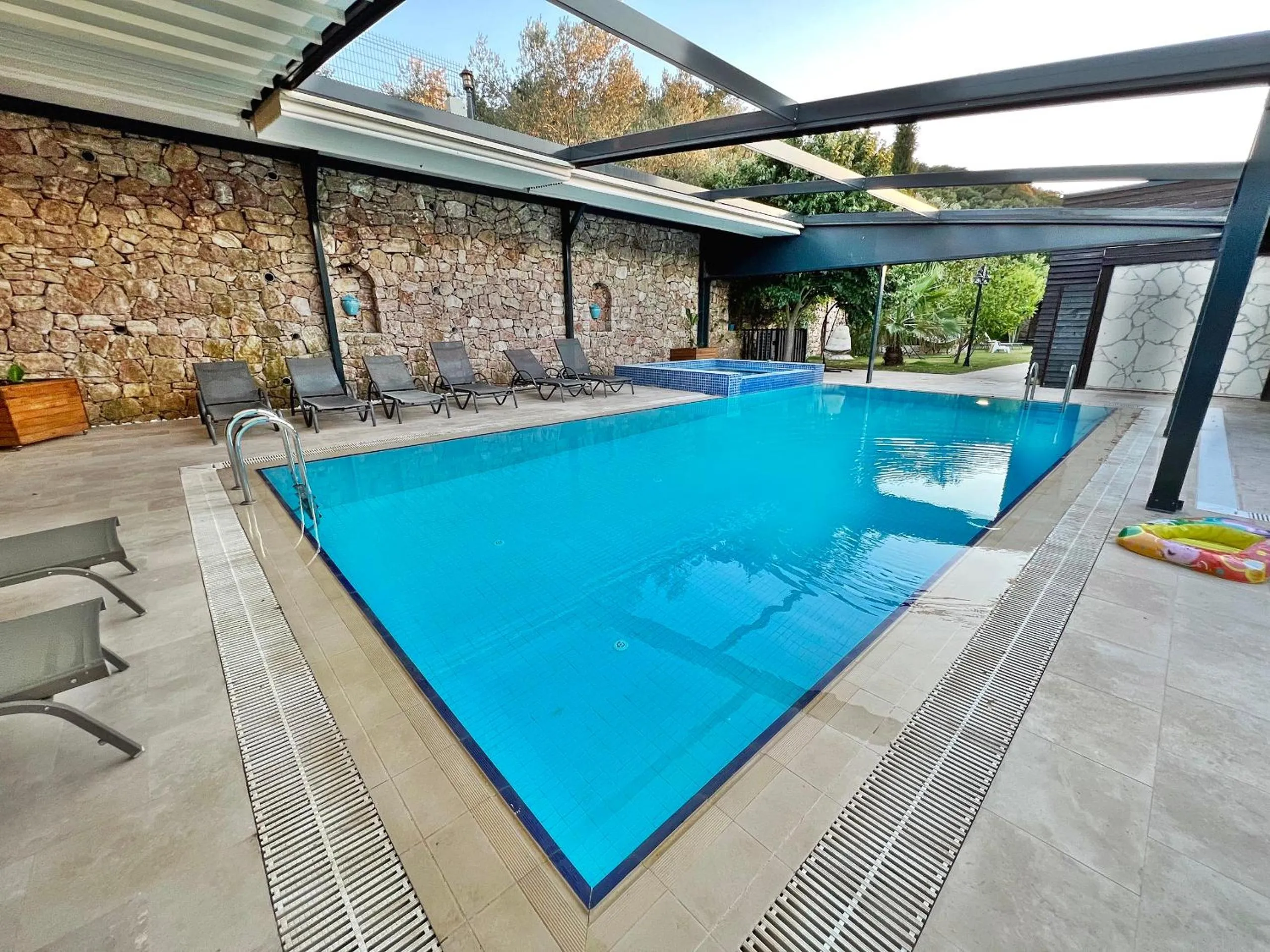Swimming pool in Turnaboğazı Çiftlik Evleri