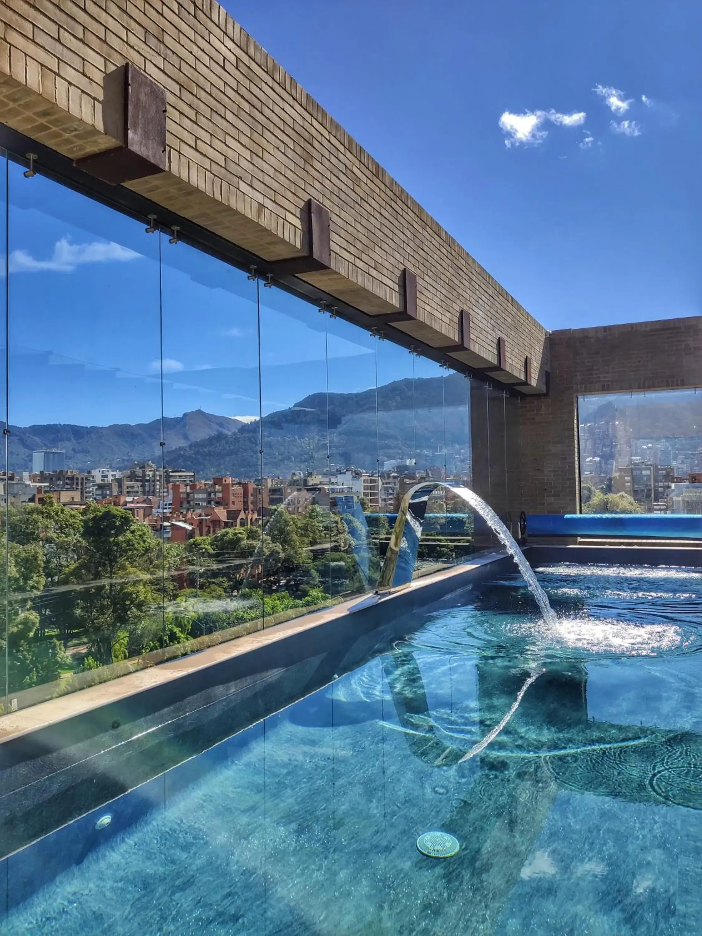 Swimming pool in Cassa Luxury Homes Swimming pool in Cassa Luxury Homes