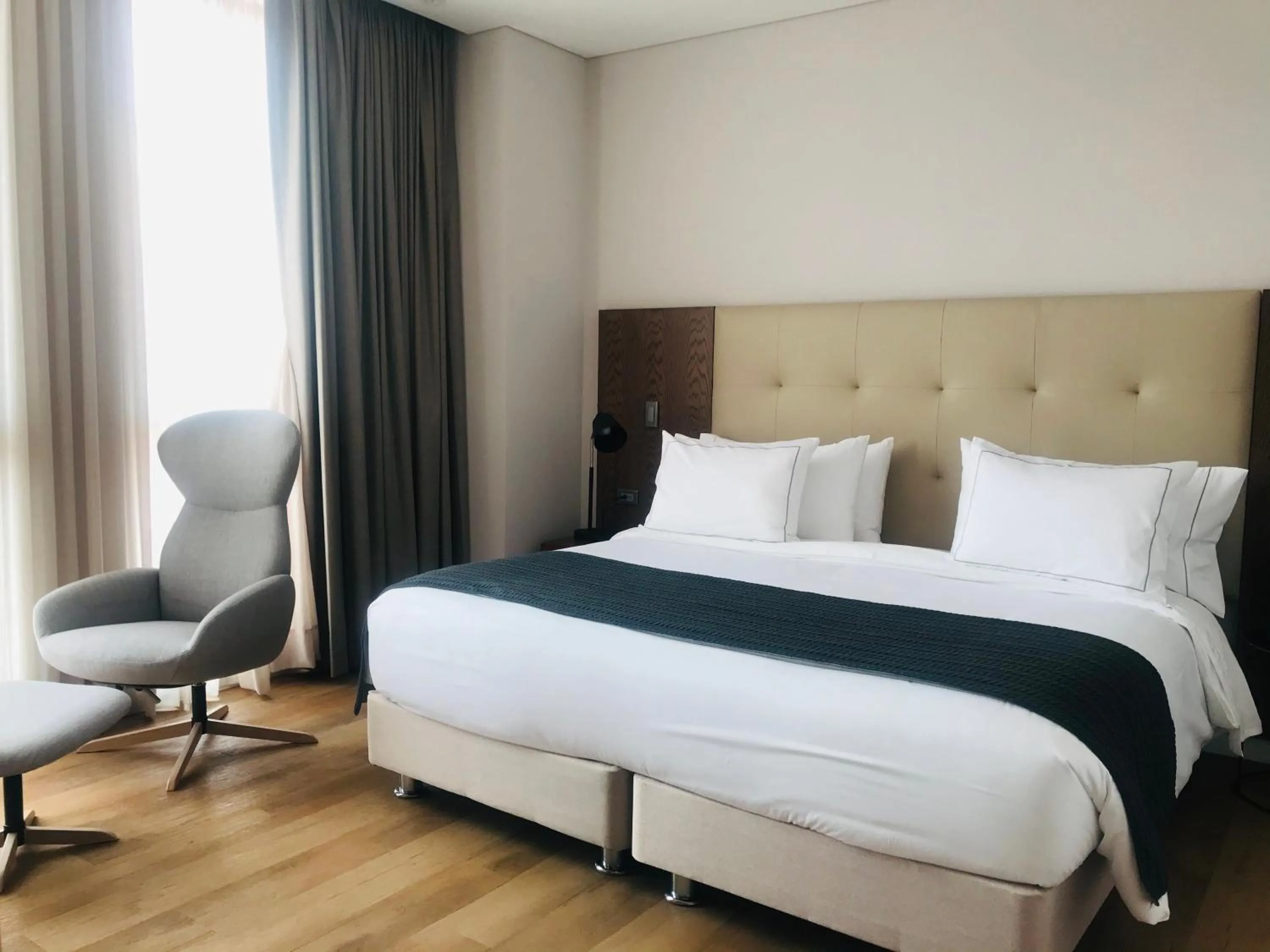 Bedroom, Bed in Cassa Luxury Homes