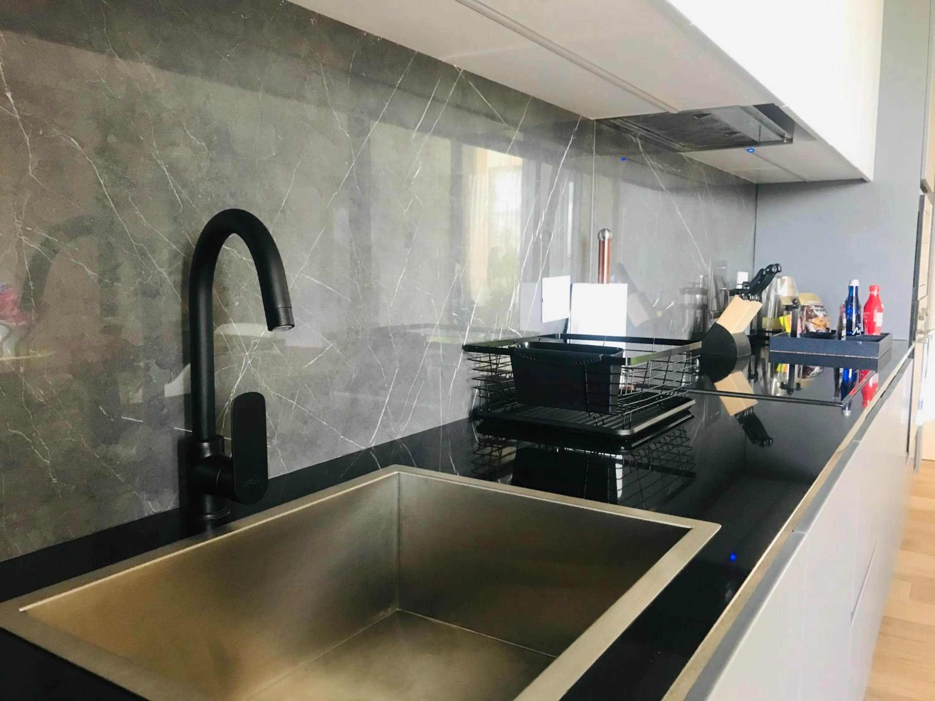 Kitchen or kitchenette in Cassa Luxury Homes