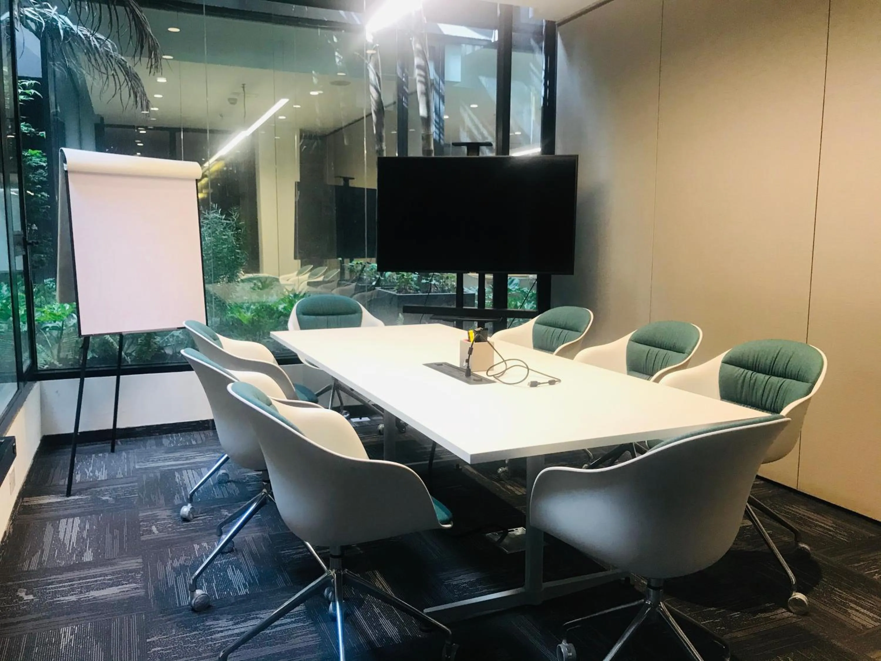 Business facilities in Cassa Luxury Homes