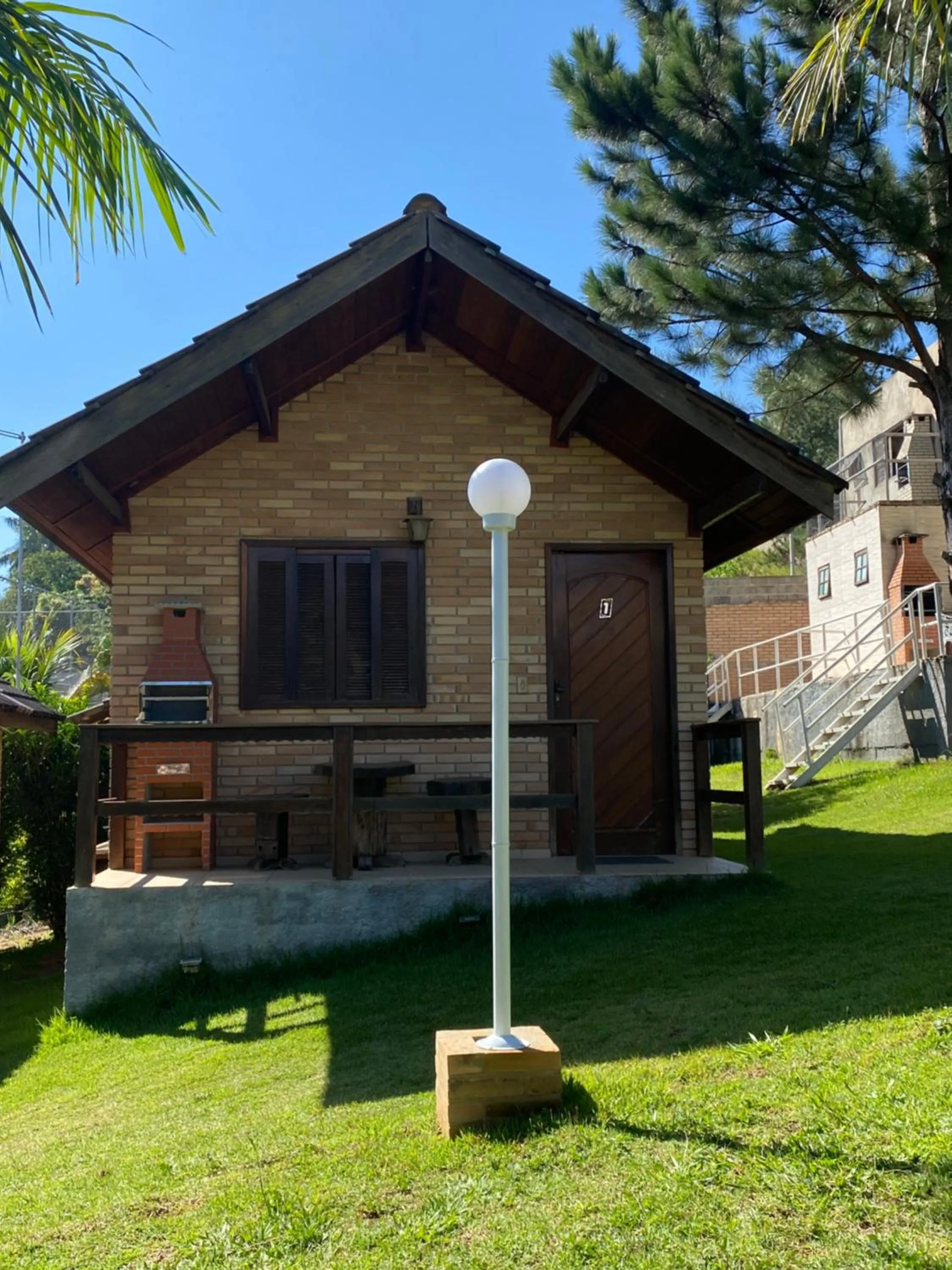 BBQ facilities in Chalés Marinelli em São Roque