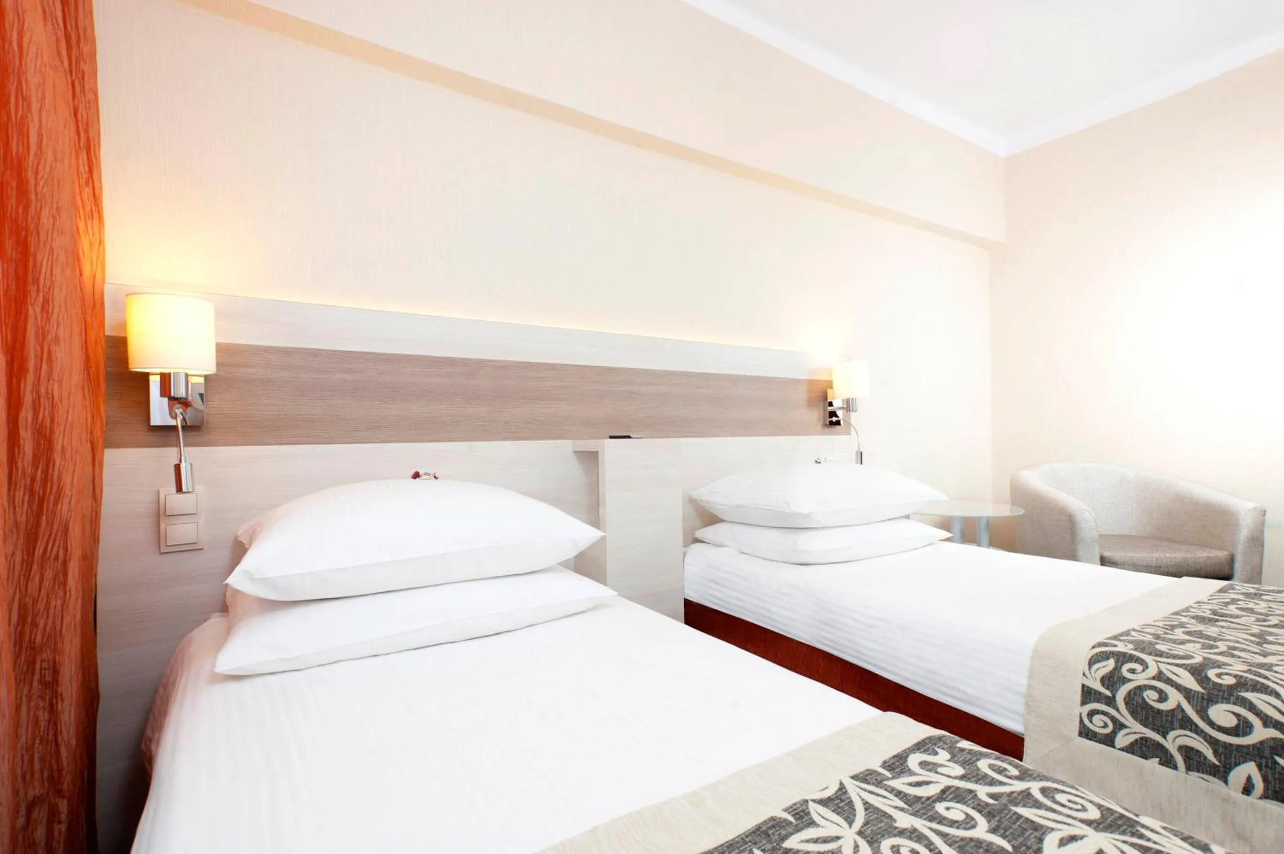 Bed in Comfort by Trio