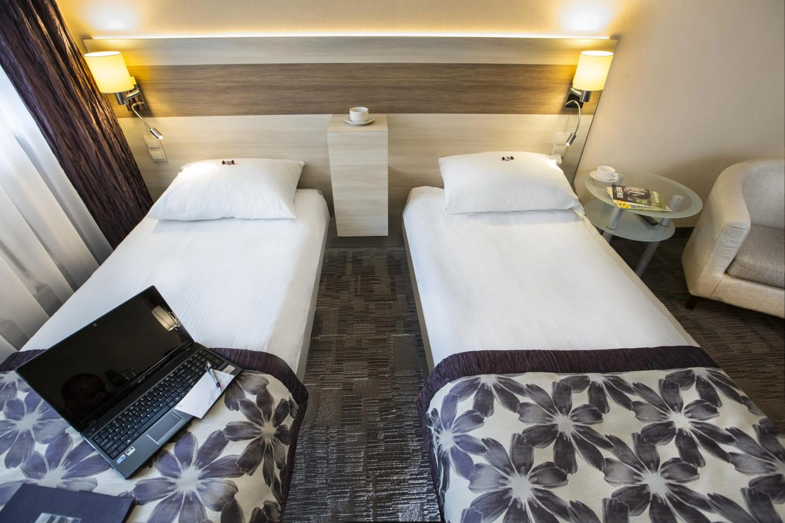 Bed in Comfort by Trio