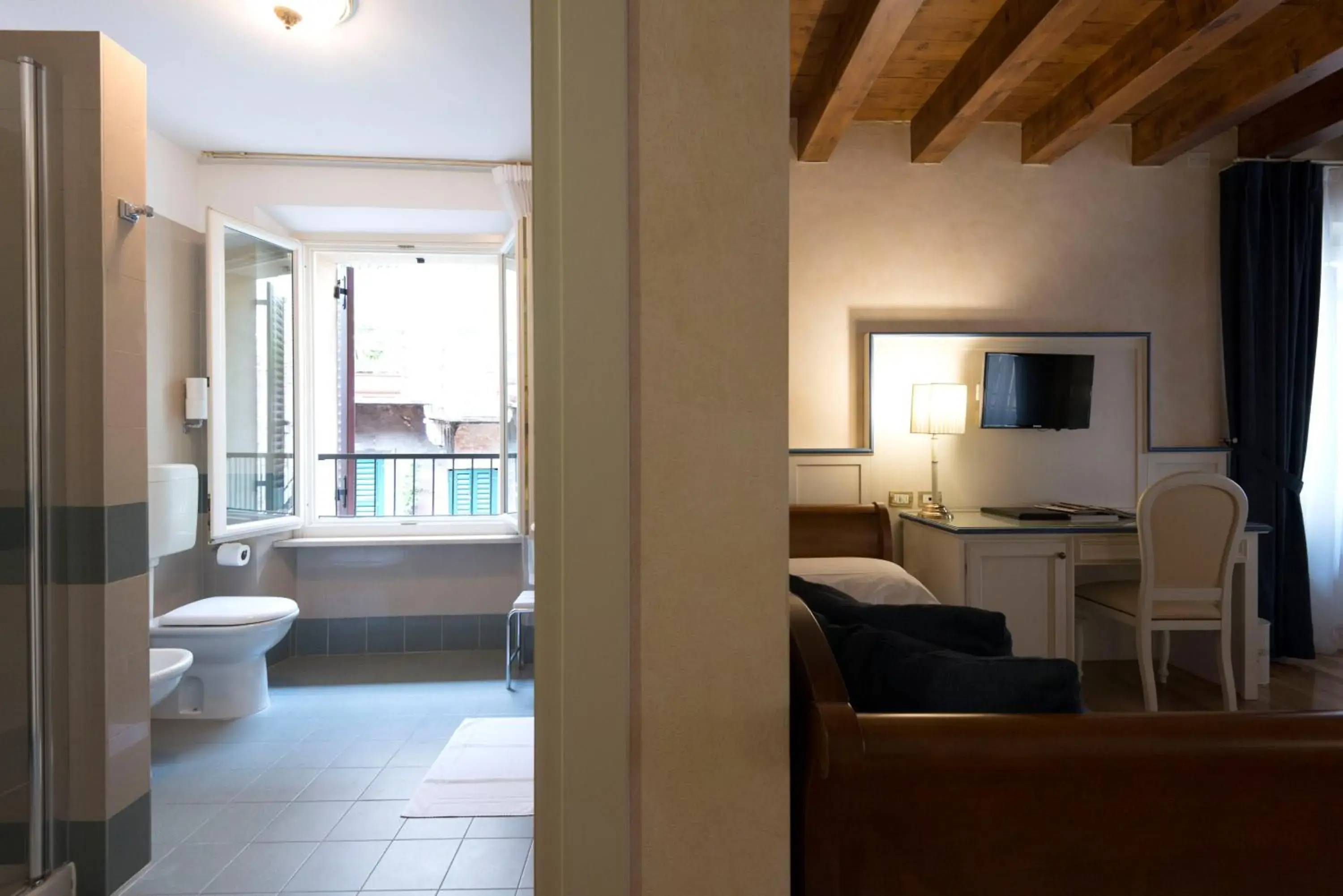 Bathroom, Bed in Albergo Mazzanti Bathroom, Bed in Albergo Mazzanti