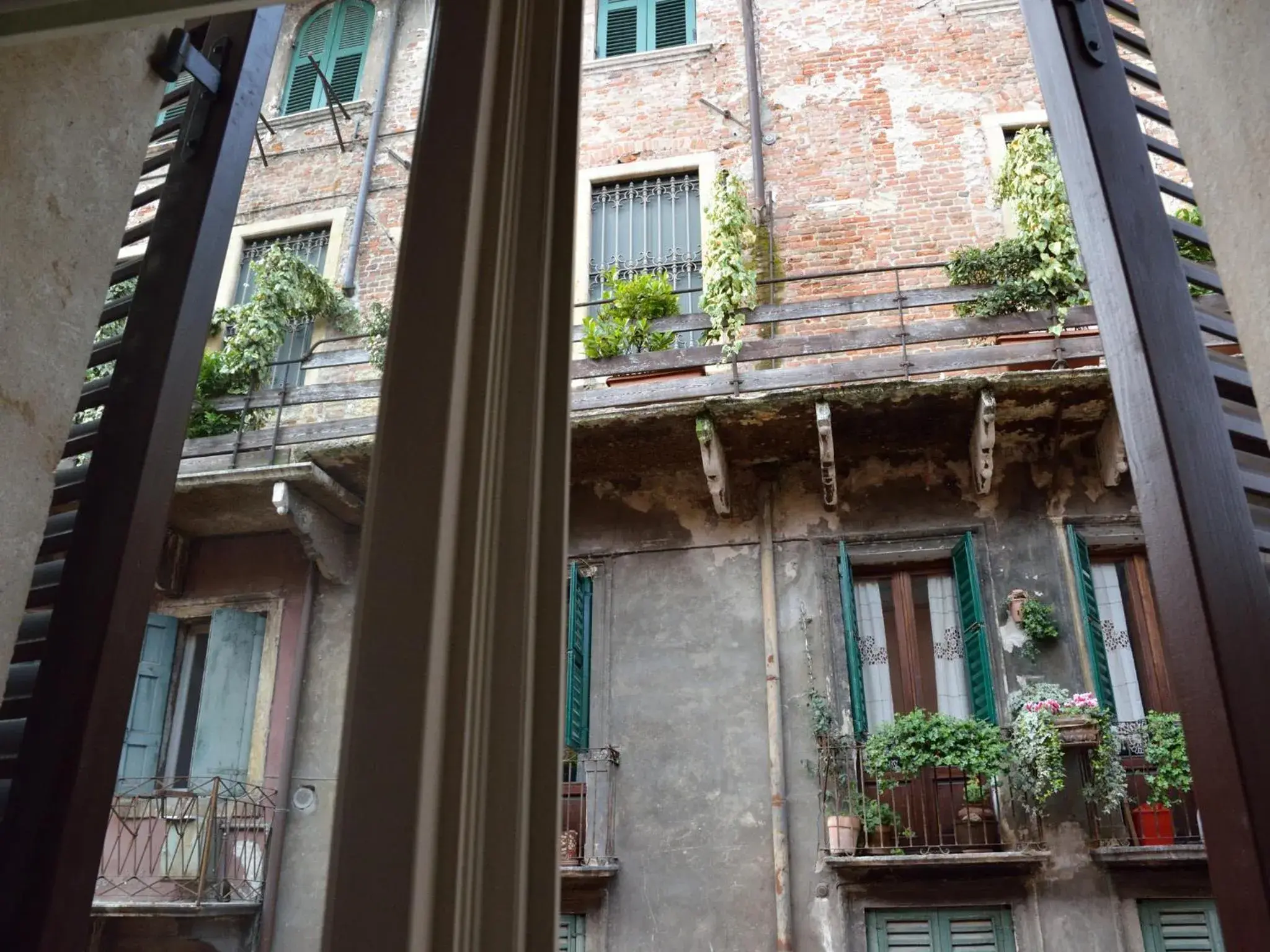 Property building in Albergo Mazzanti Property building in Albergo Mazzanti