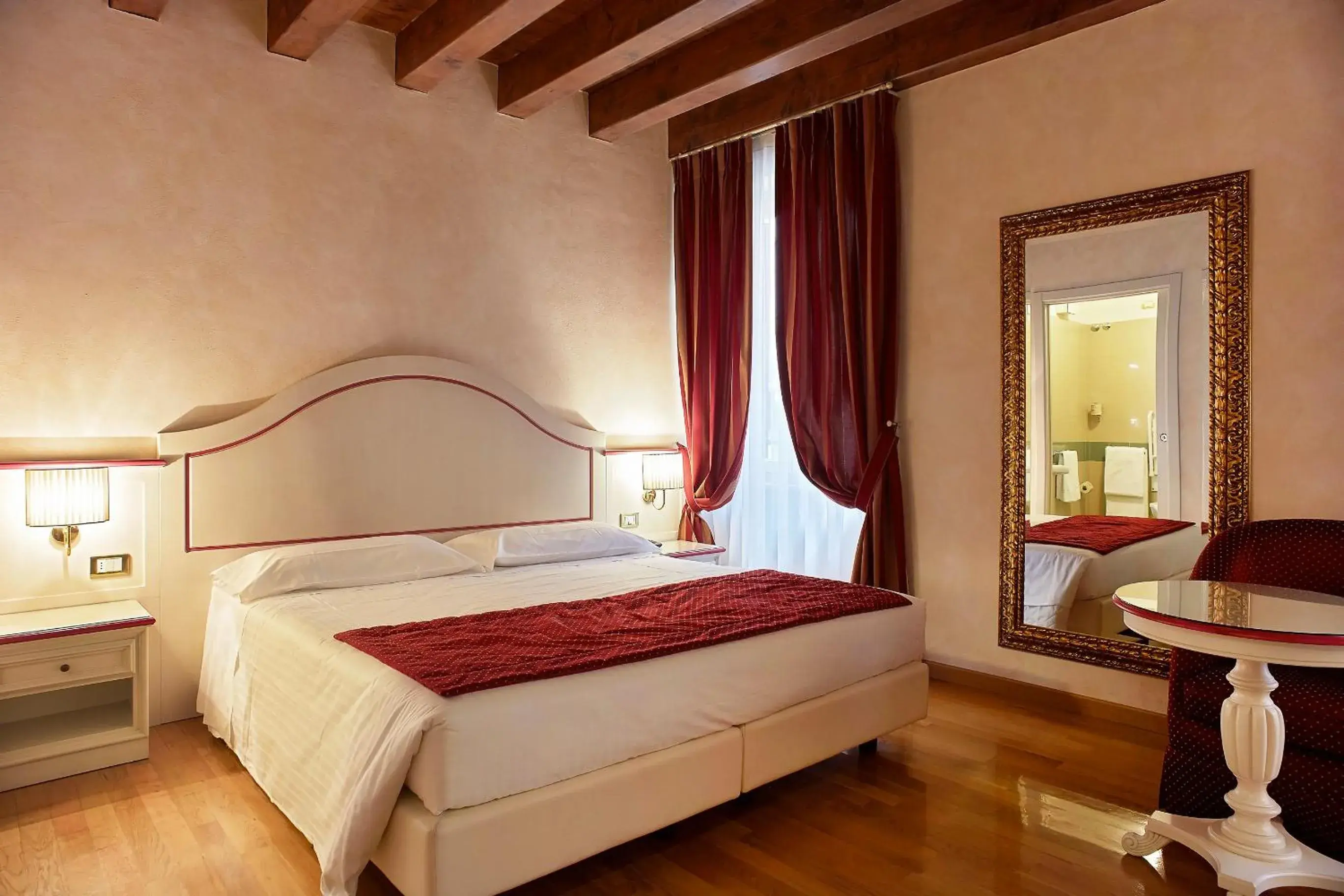 Bedroom, Bed in Albergo Mazzanti Bedroom, Bed in Albergo Mazzanti