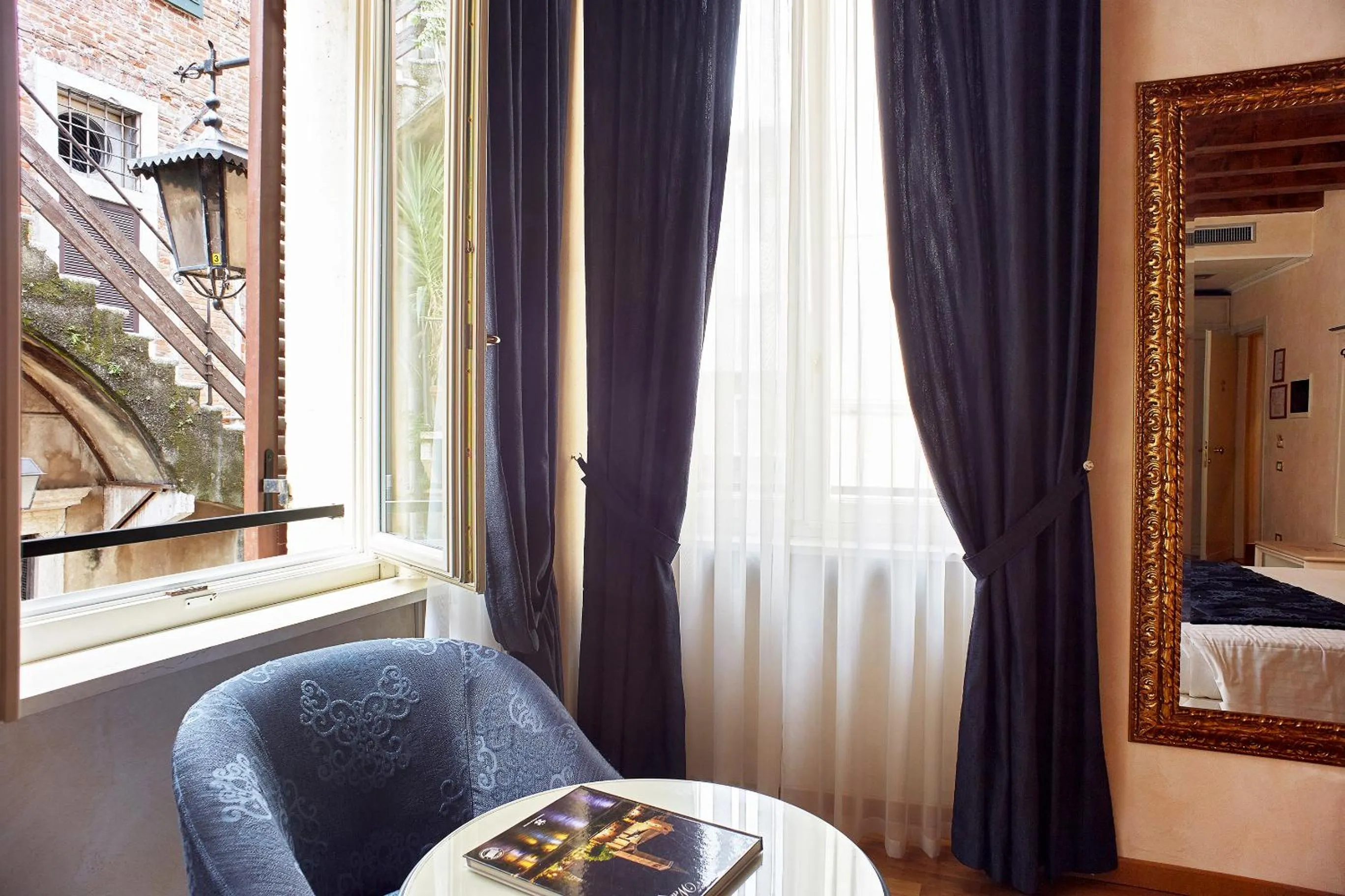 Area and facilities, Bed in Albergo Mazzanti