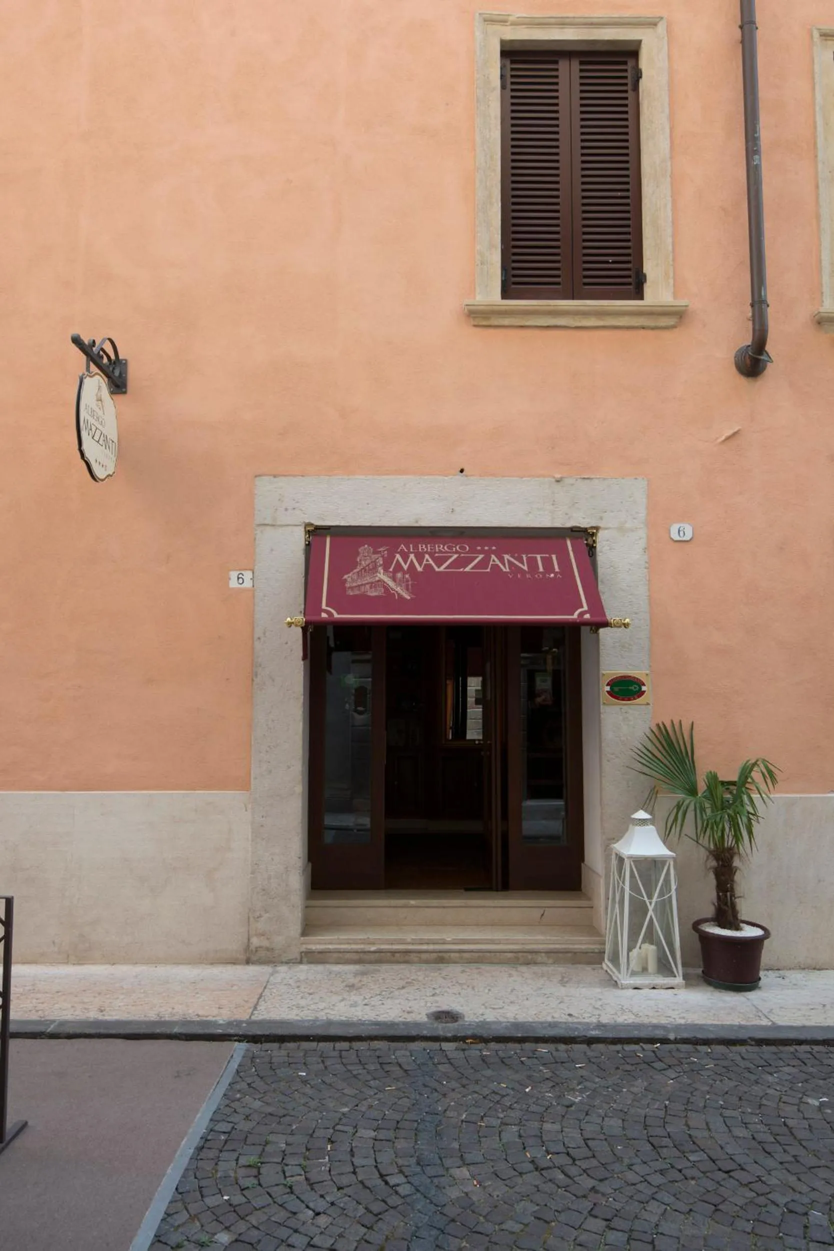 Facade/entrance in Albergo Mazzanti