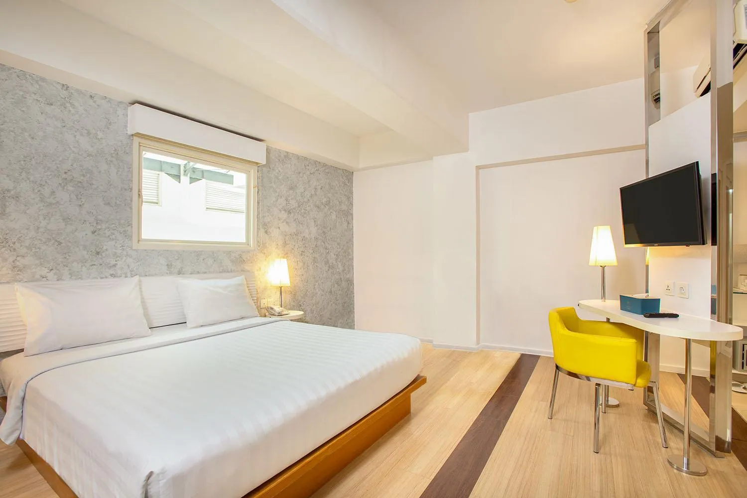 Bed in 1O1 URBAN Jakarta Kelapa Gading