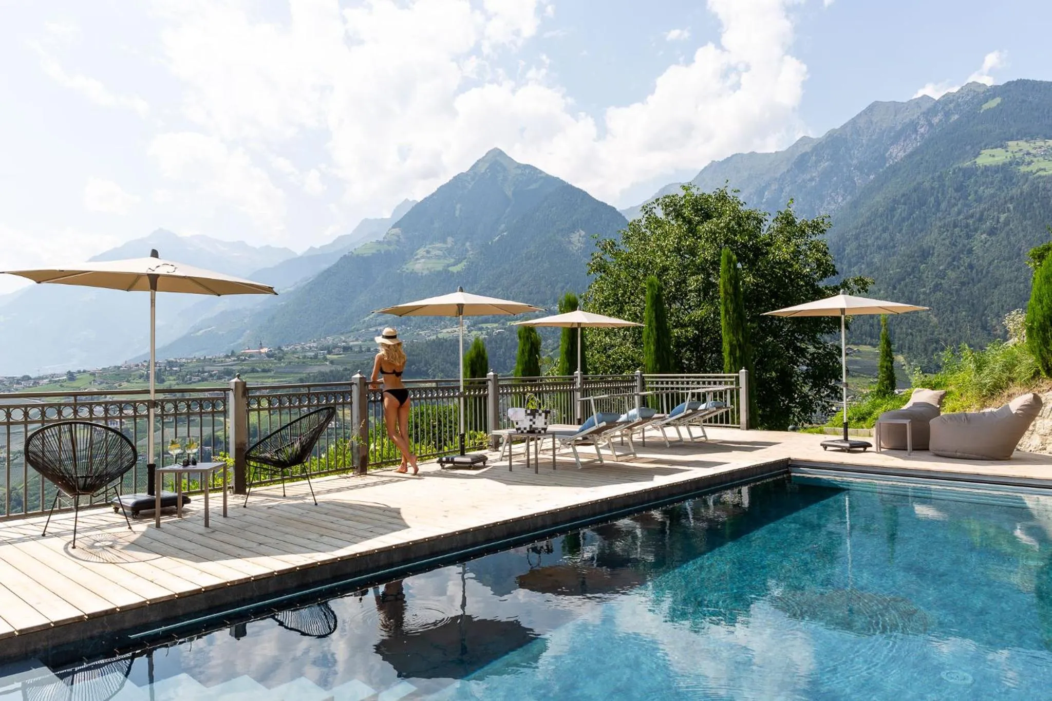 Swimming pool in Hotel Schlosswirt