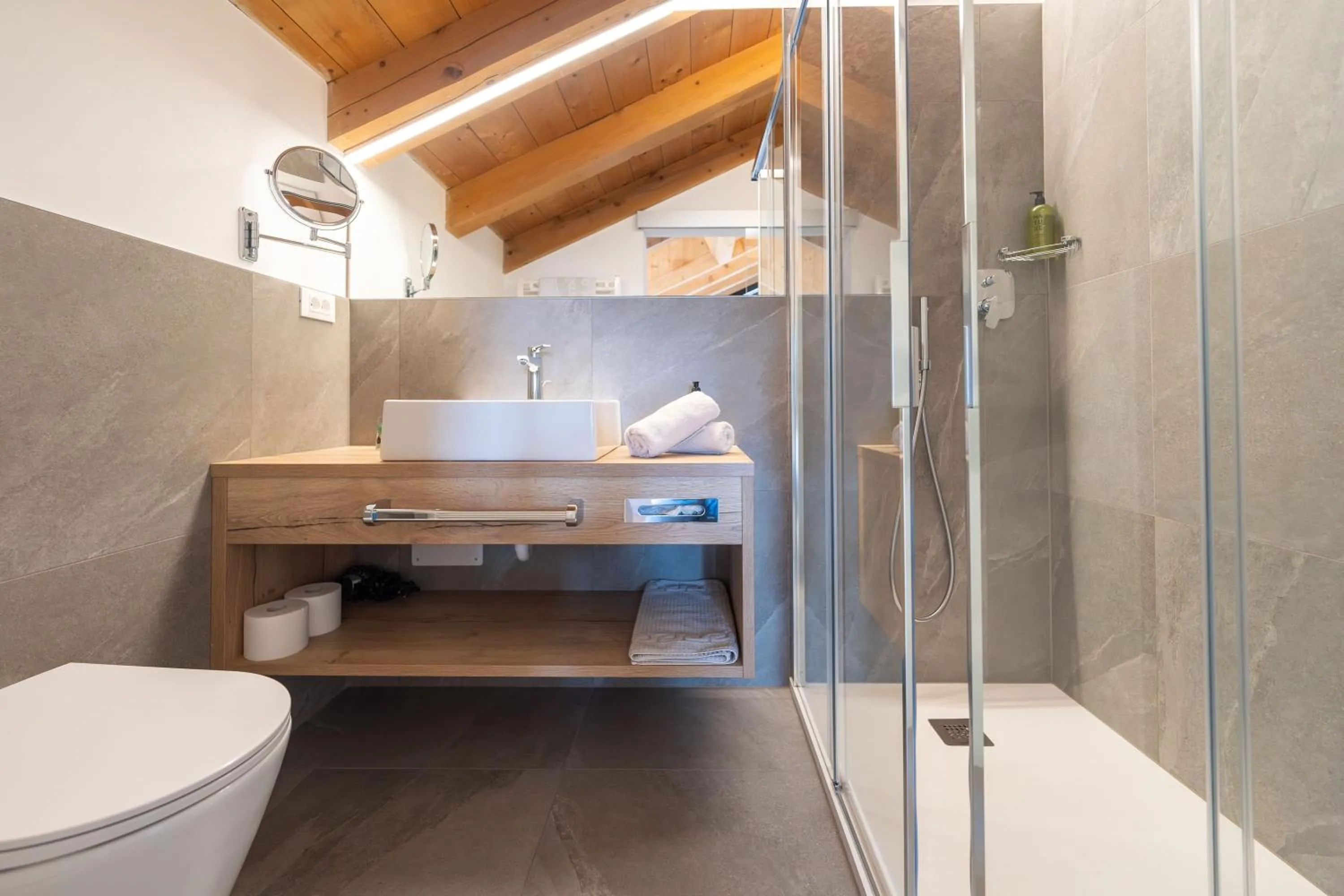 Bathroom in Hotel Schlosswirt