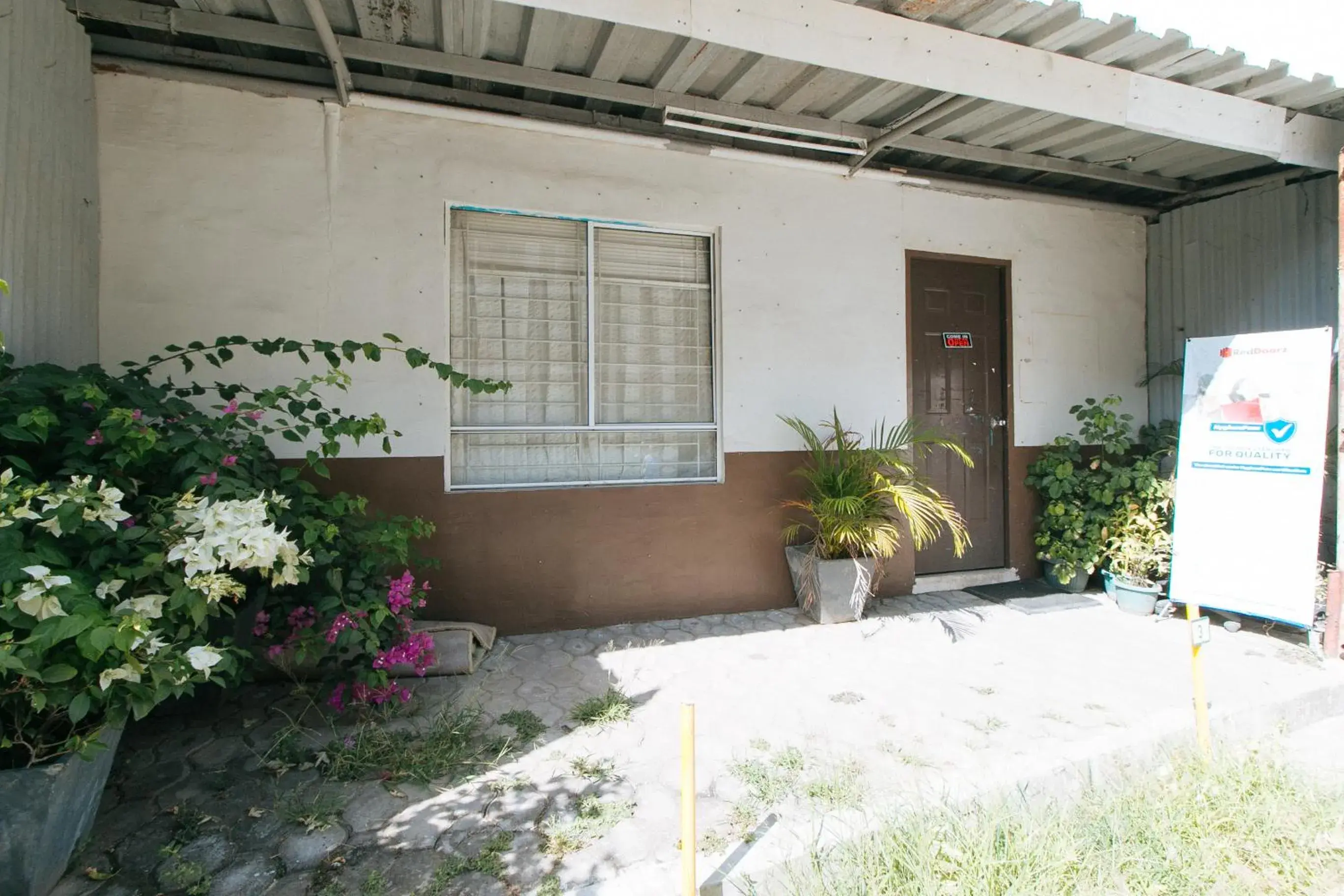 View (from property/room) in RedDoorz at Kassel Residences Parañaque View (from property/room) in RedDoorz at Kassel Residences Parañaque