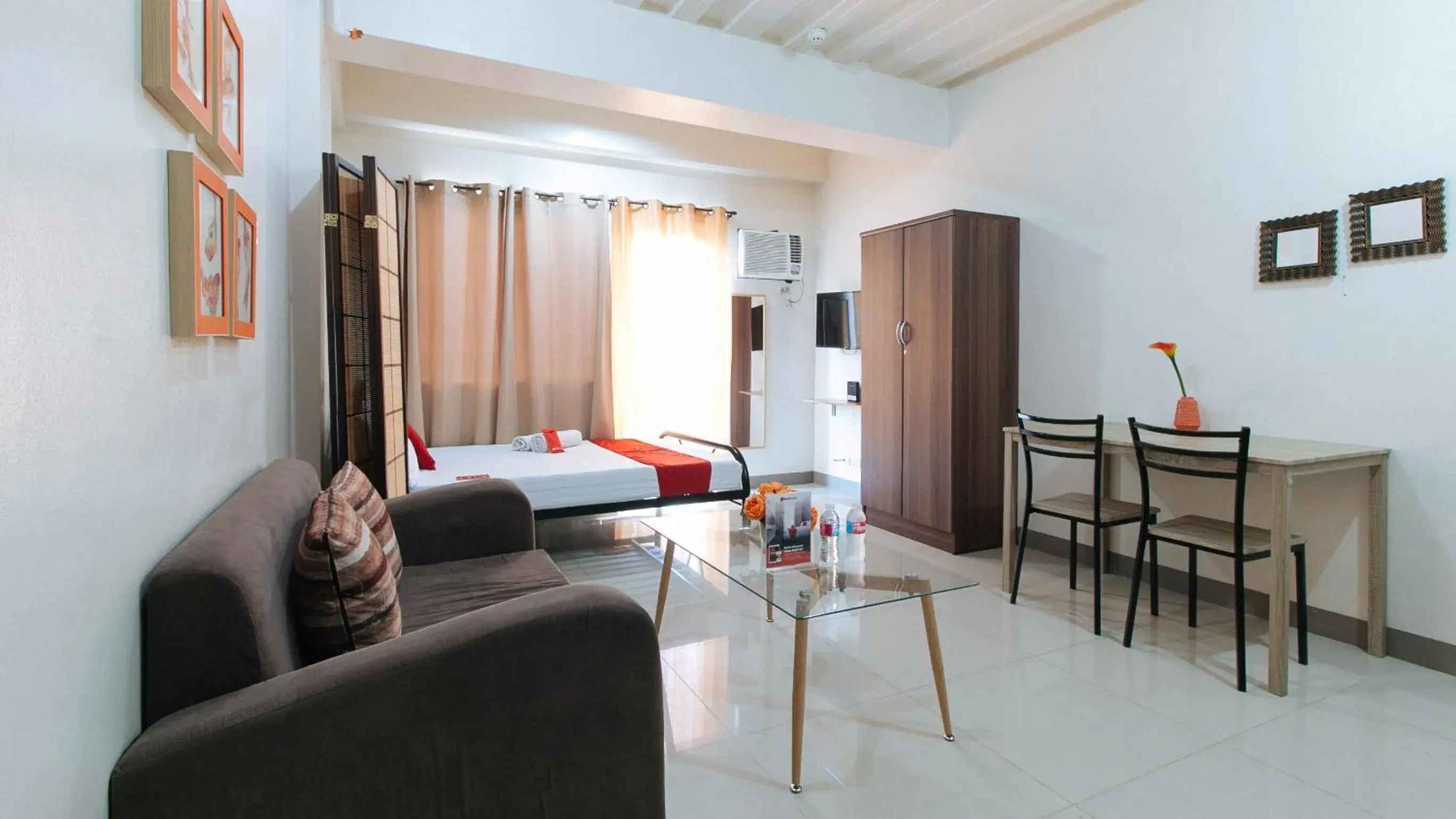 View (from property/room), Bed in RedDoorz at Kassel Residences Parañaque View (from property/room), Bed in RedDoorz at Kassel Residences Parañaque