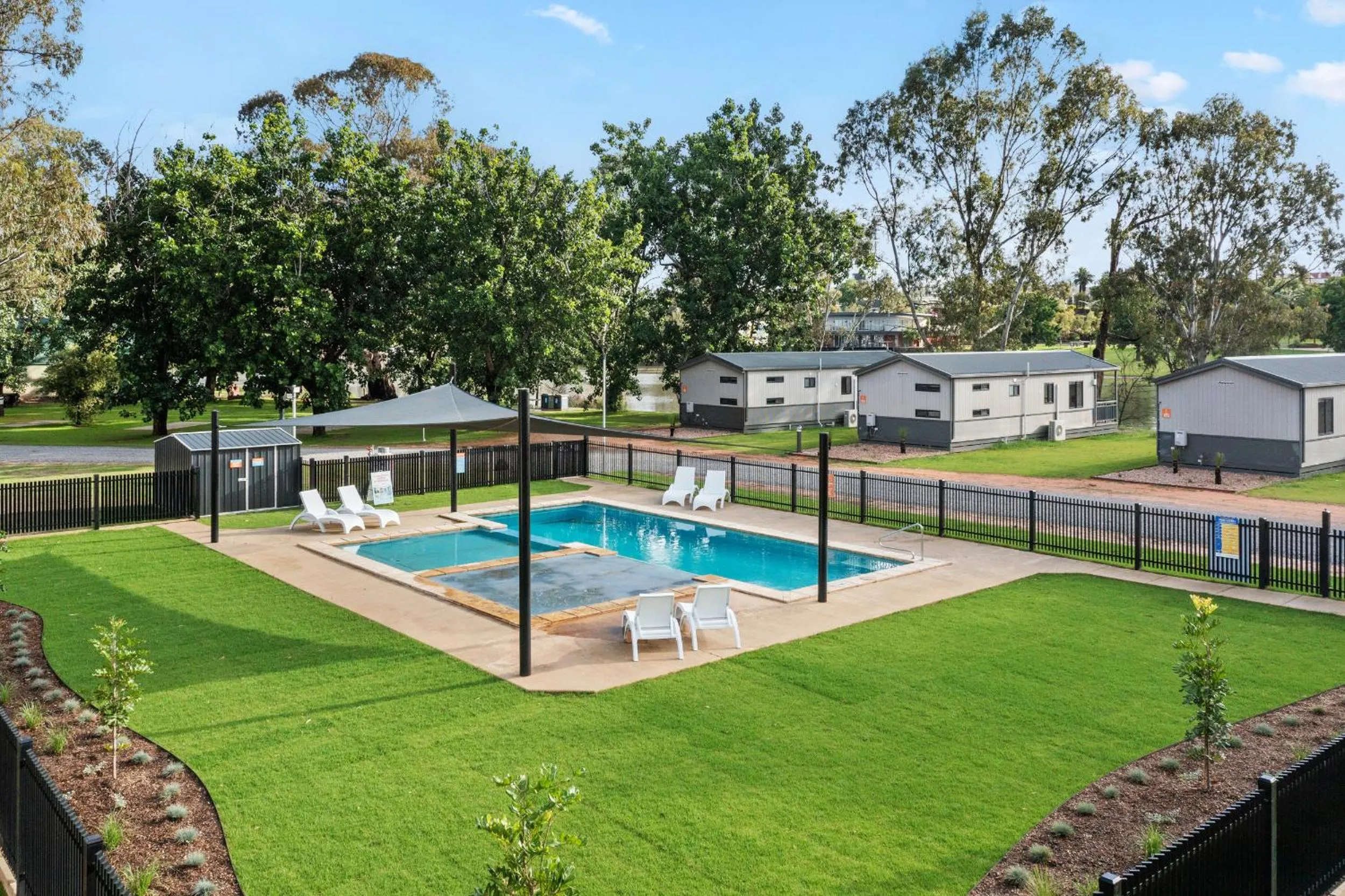 Swimming pool in Discovery Parks - Mildura, Buronga Riverside