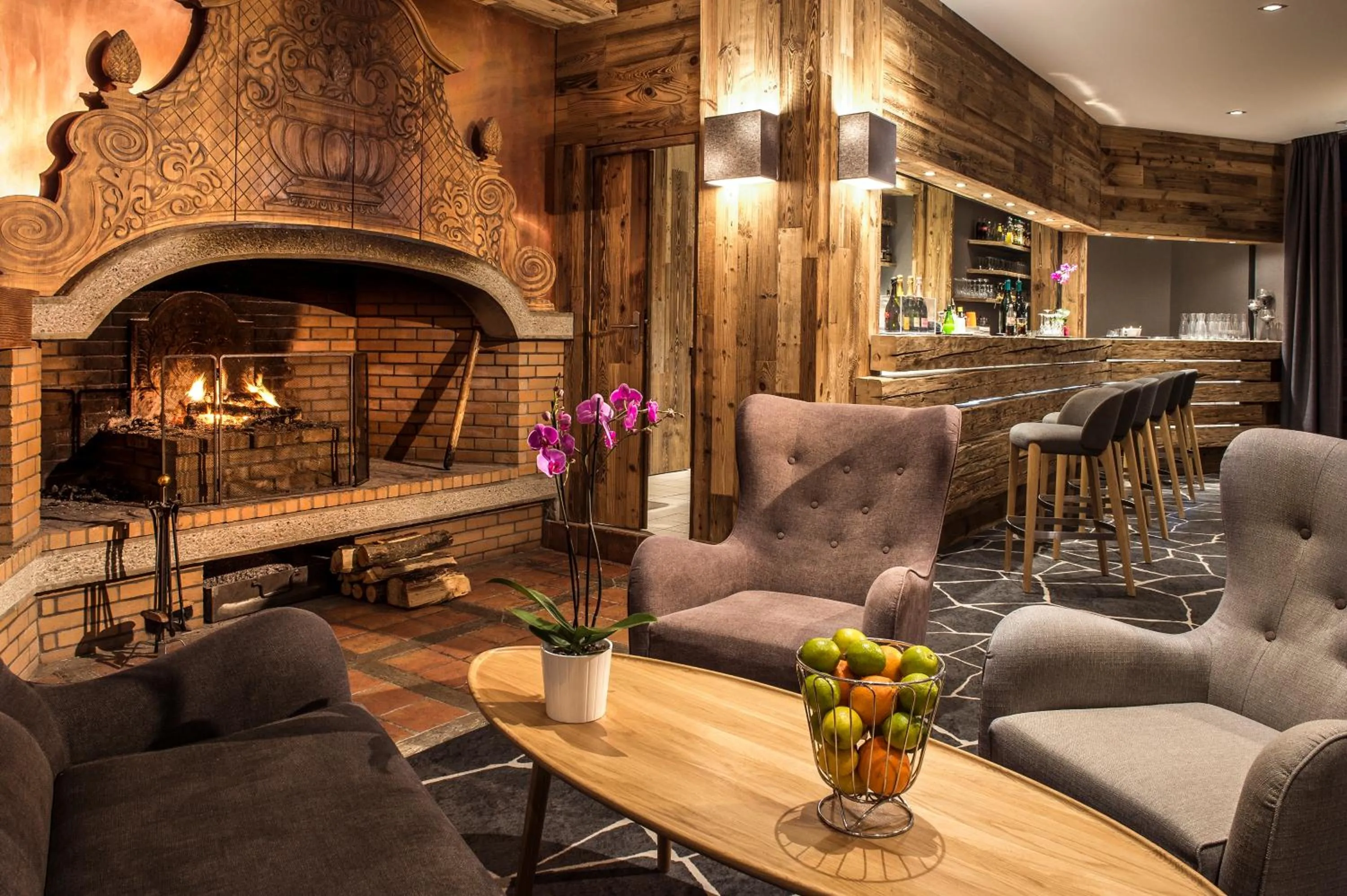 Lounge or bar in Le Pic Blanc