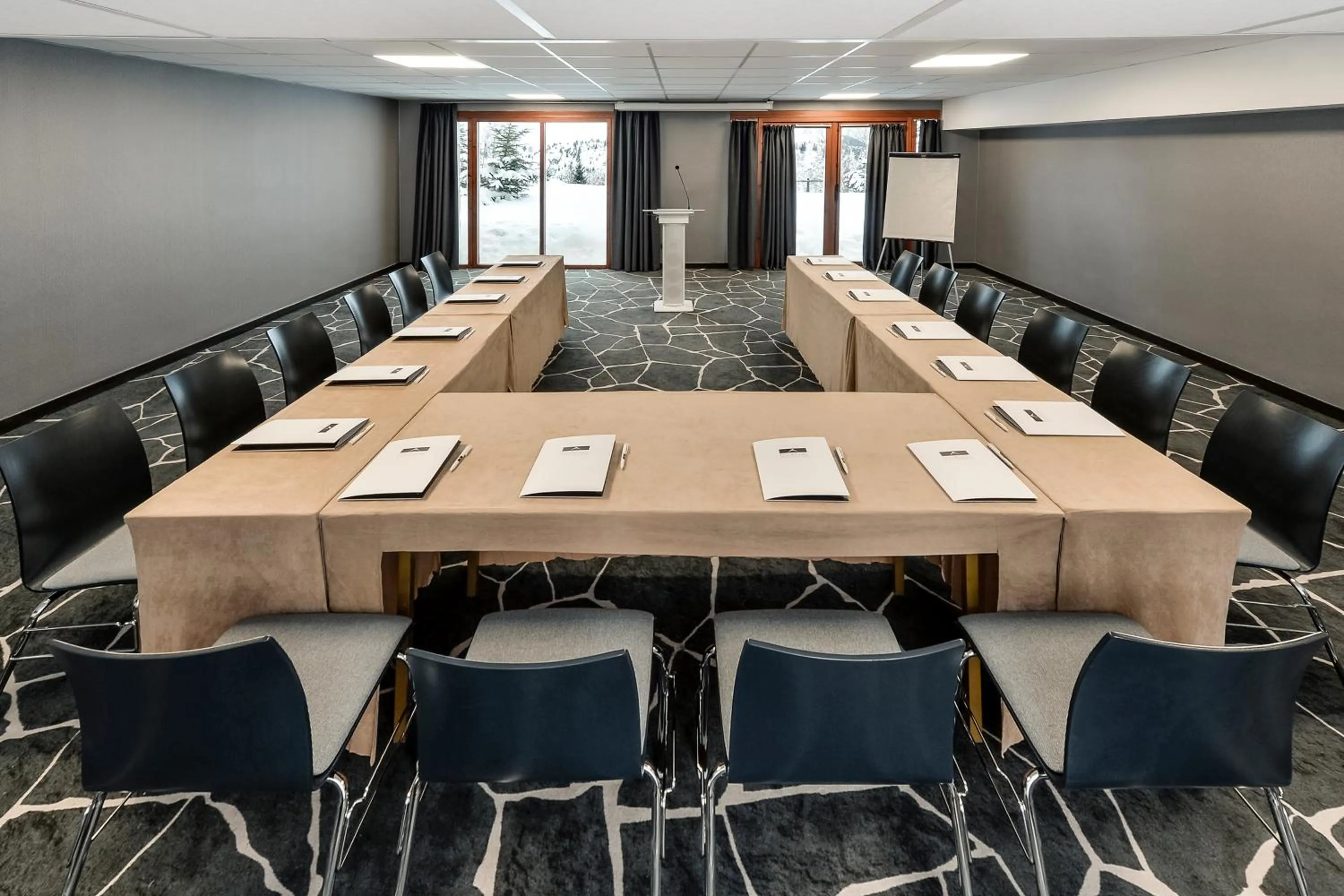 Banquet/Function facilities in Le Pic Blanc