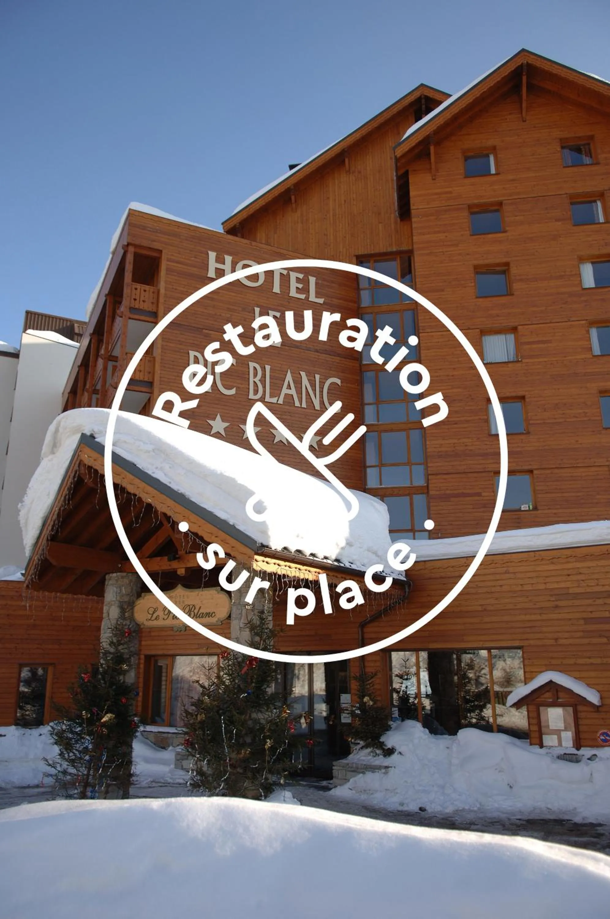 Property building in Le Pic Blanc