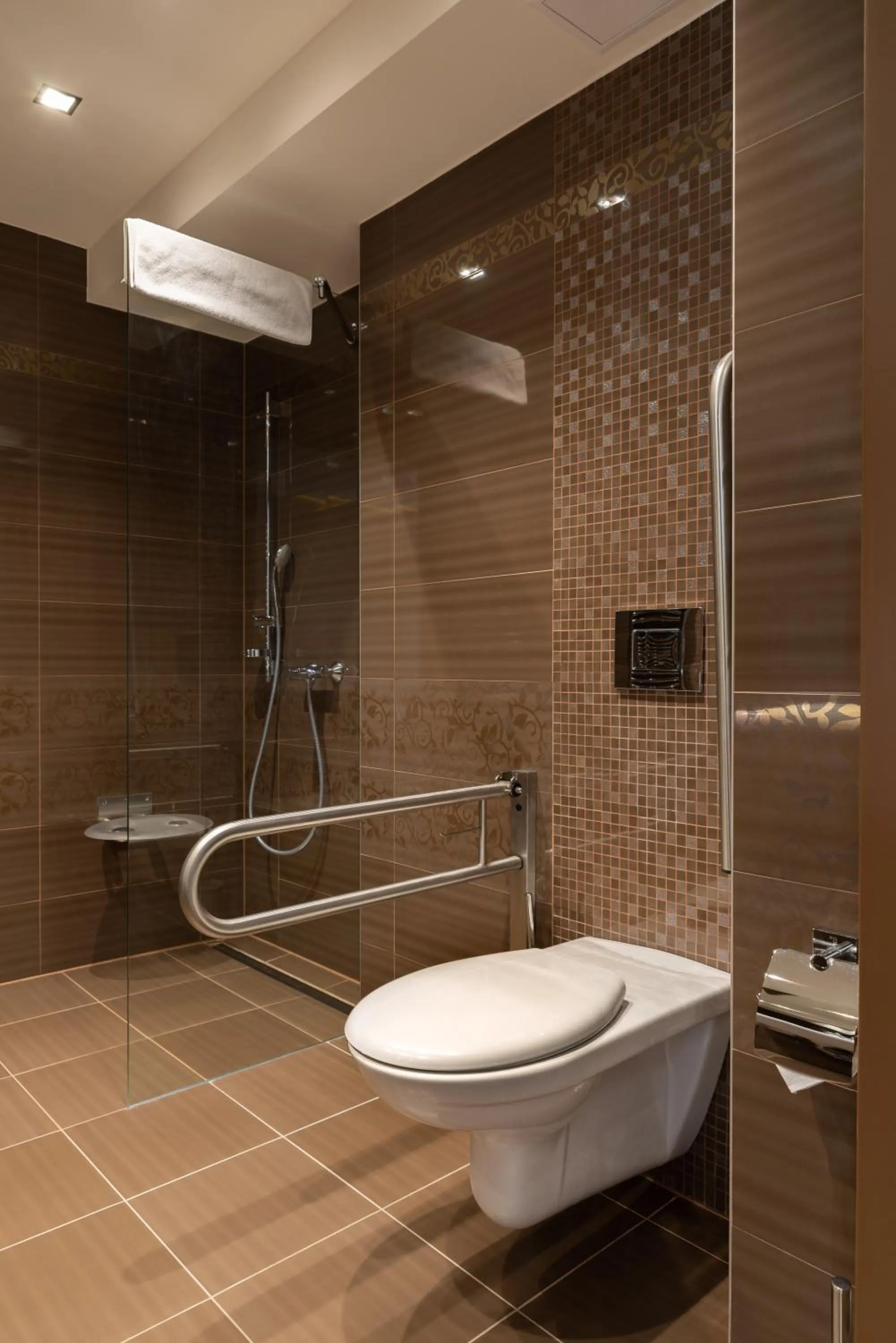 Bathroom in Hotel Pagony Wellness