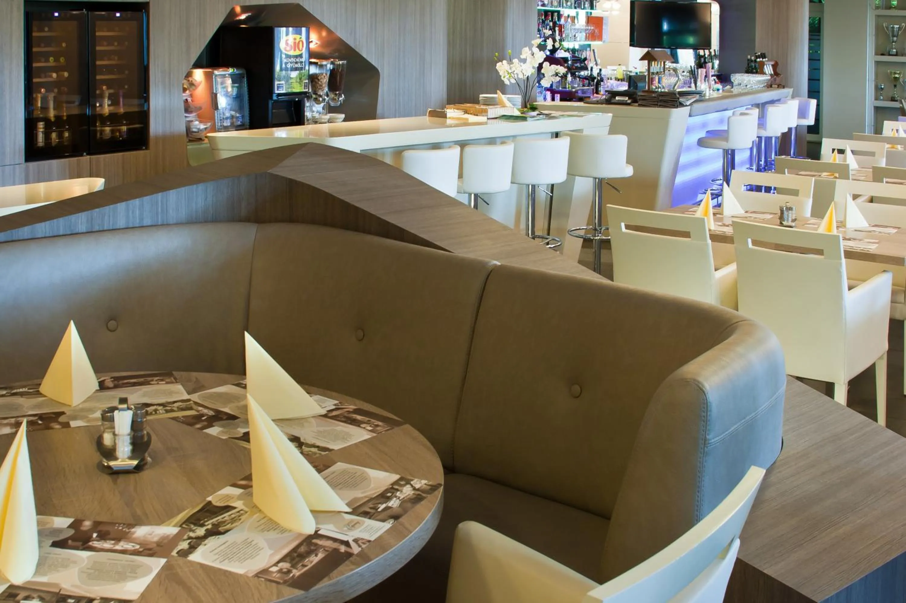 Restaurant/places to eat in Hotel Pagony Wellness