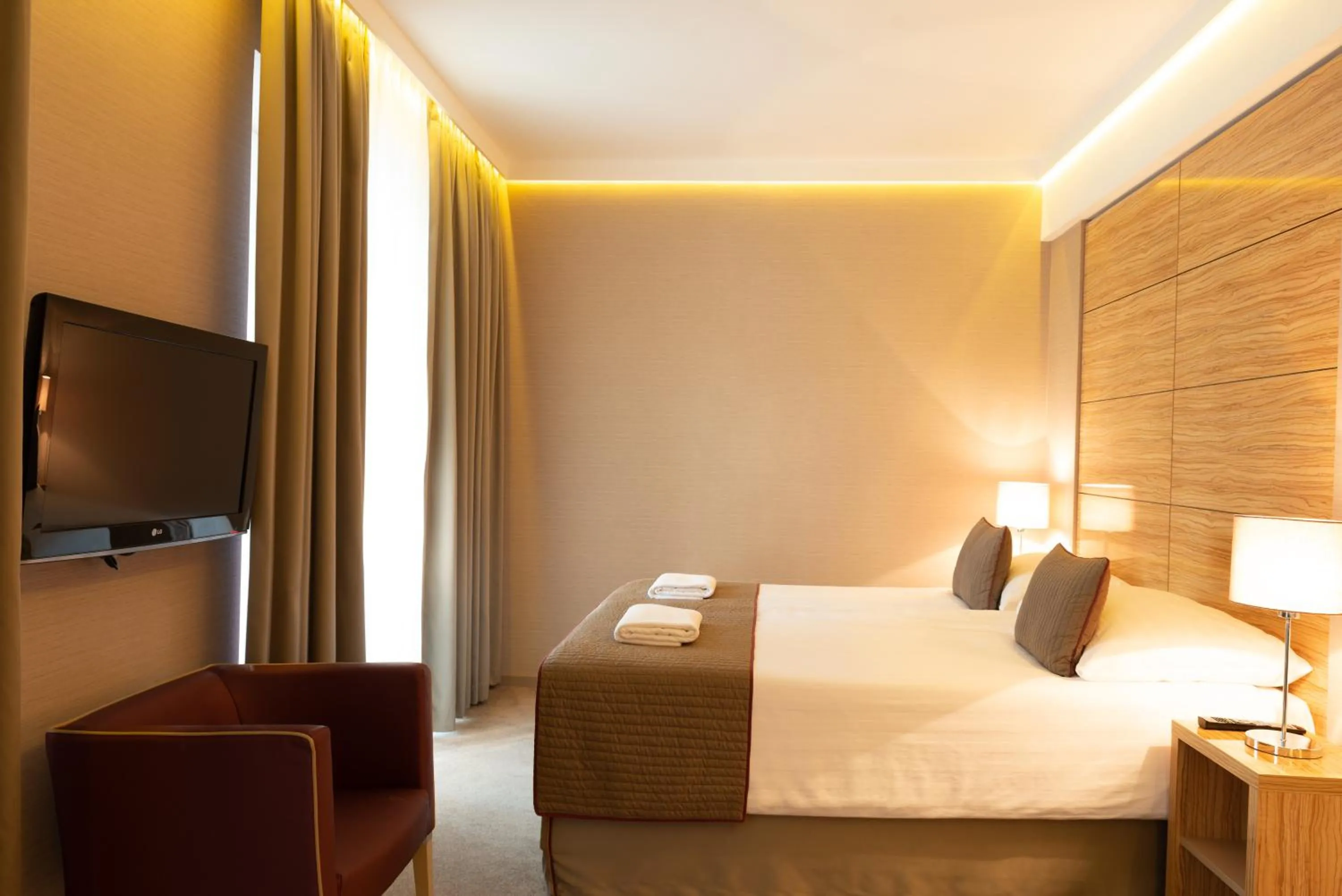Photo of the whole room, Bed in Hotel Pagony Wellness