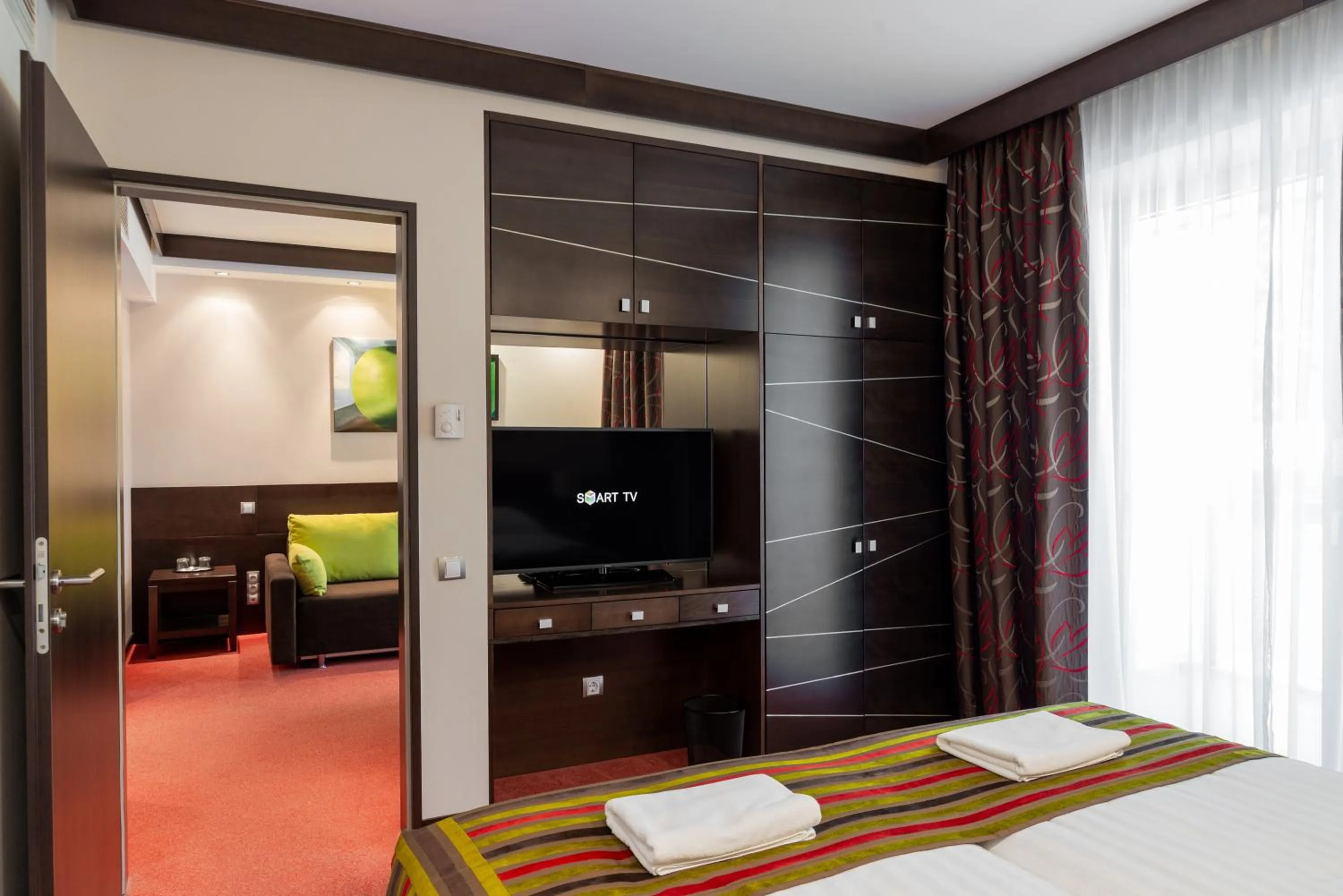 TV and multimedia, Bed in Hotel Pagony Wellness