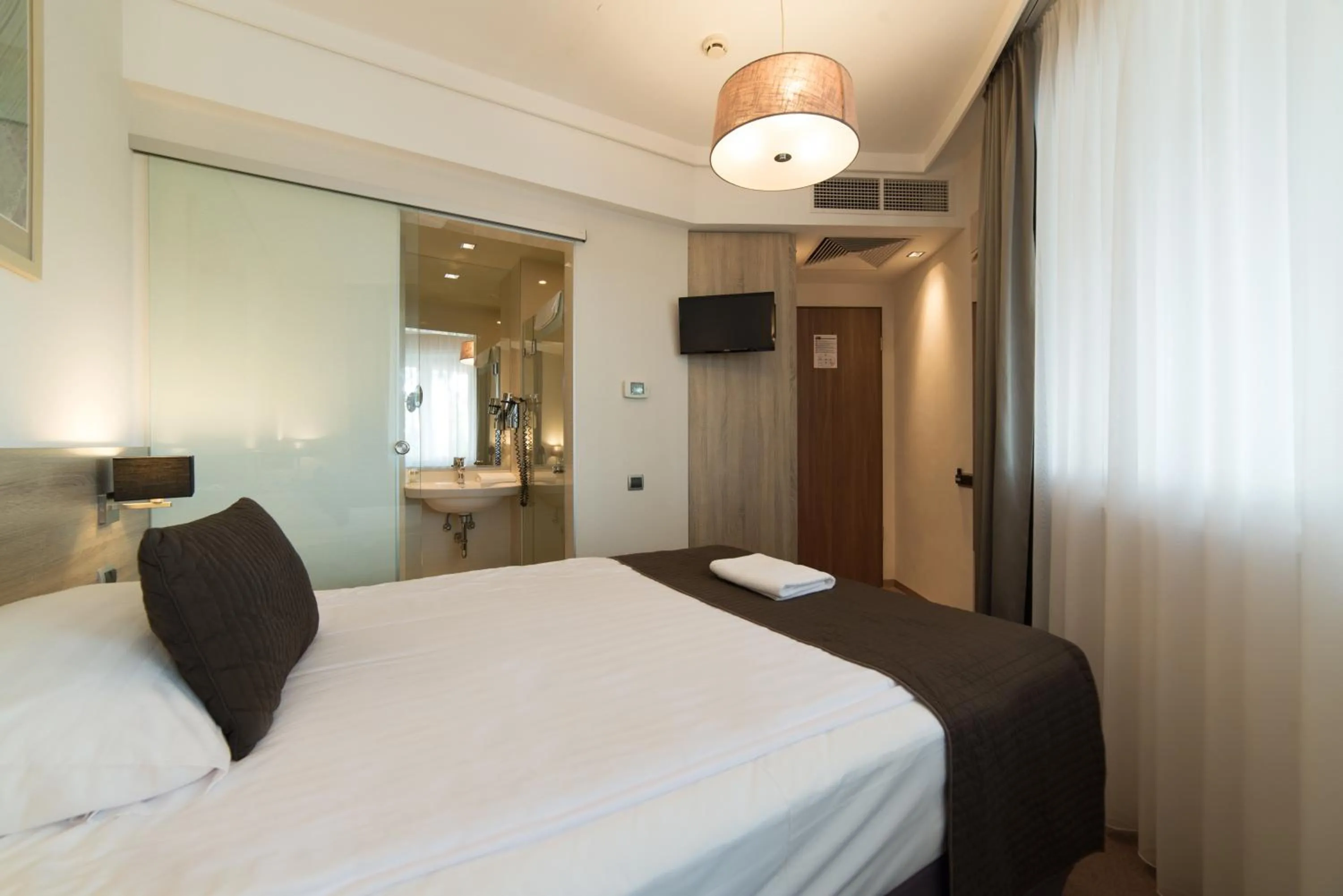 Bedroom, Bed in Hotel Pagony Wellness