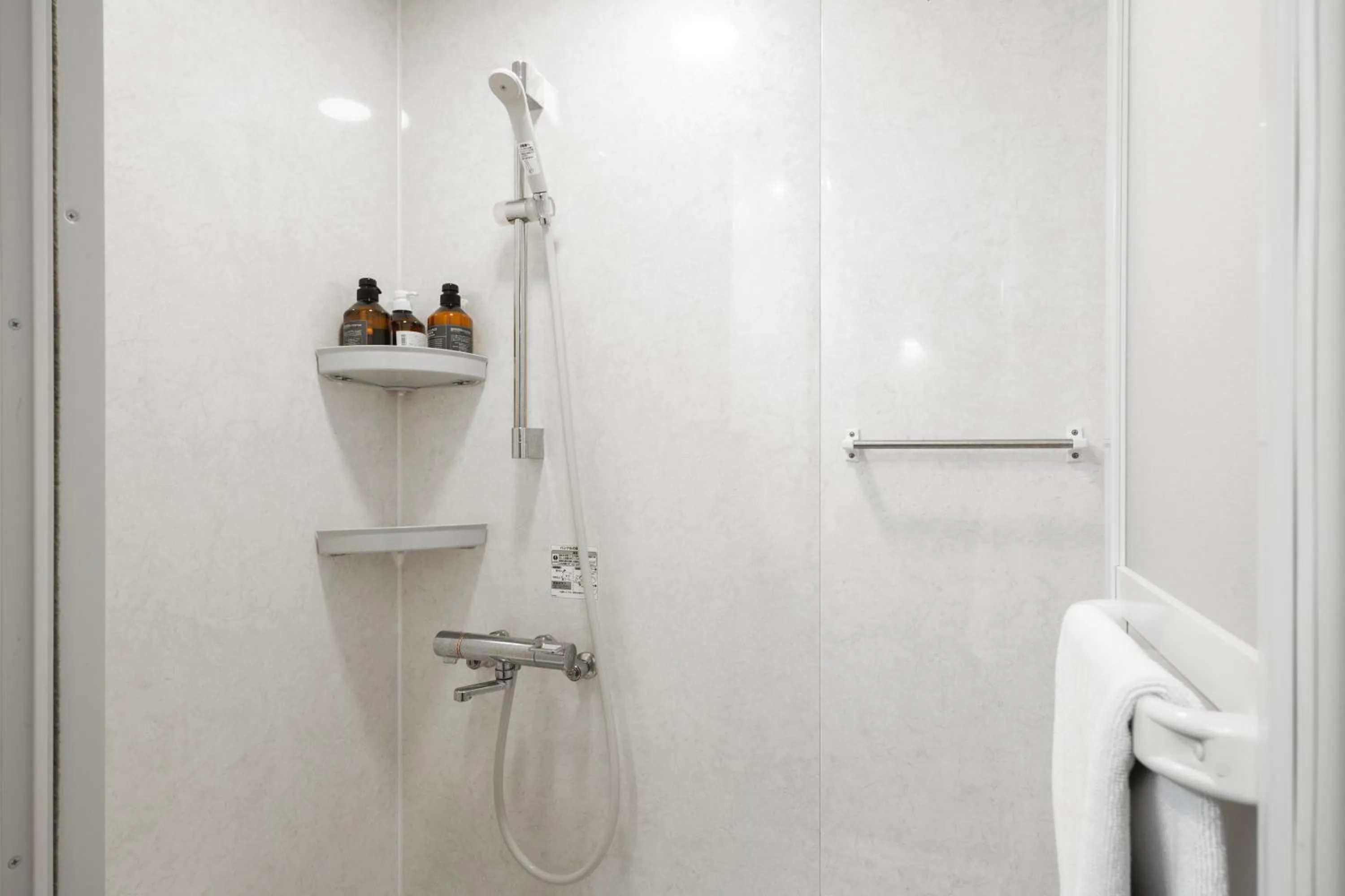 Shower in 宿坊 正伝寺 Temple hotel Shoden-ji