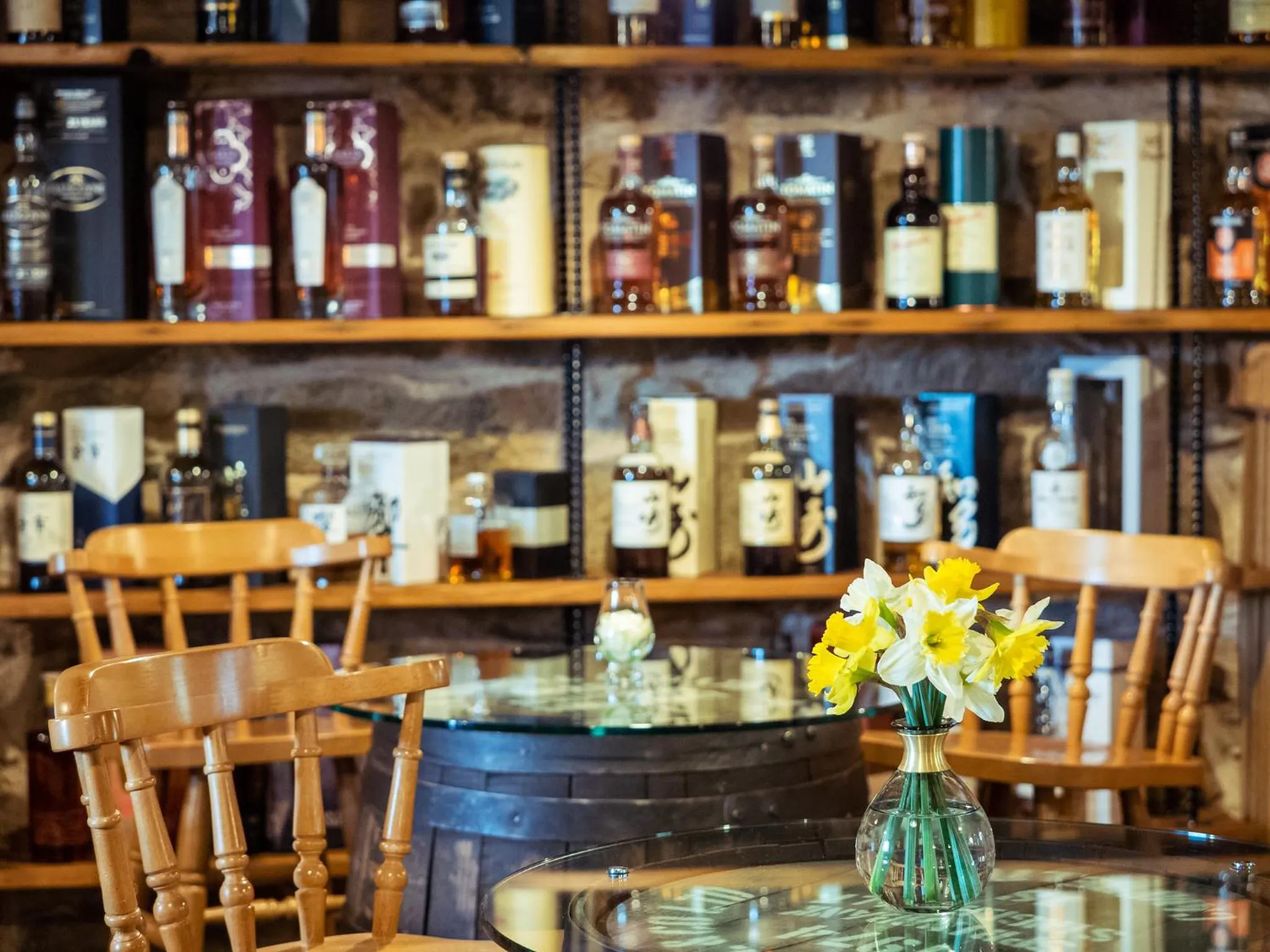 Lounge or bar in The Wayside and Whisky Barn